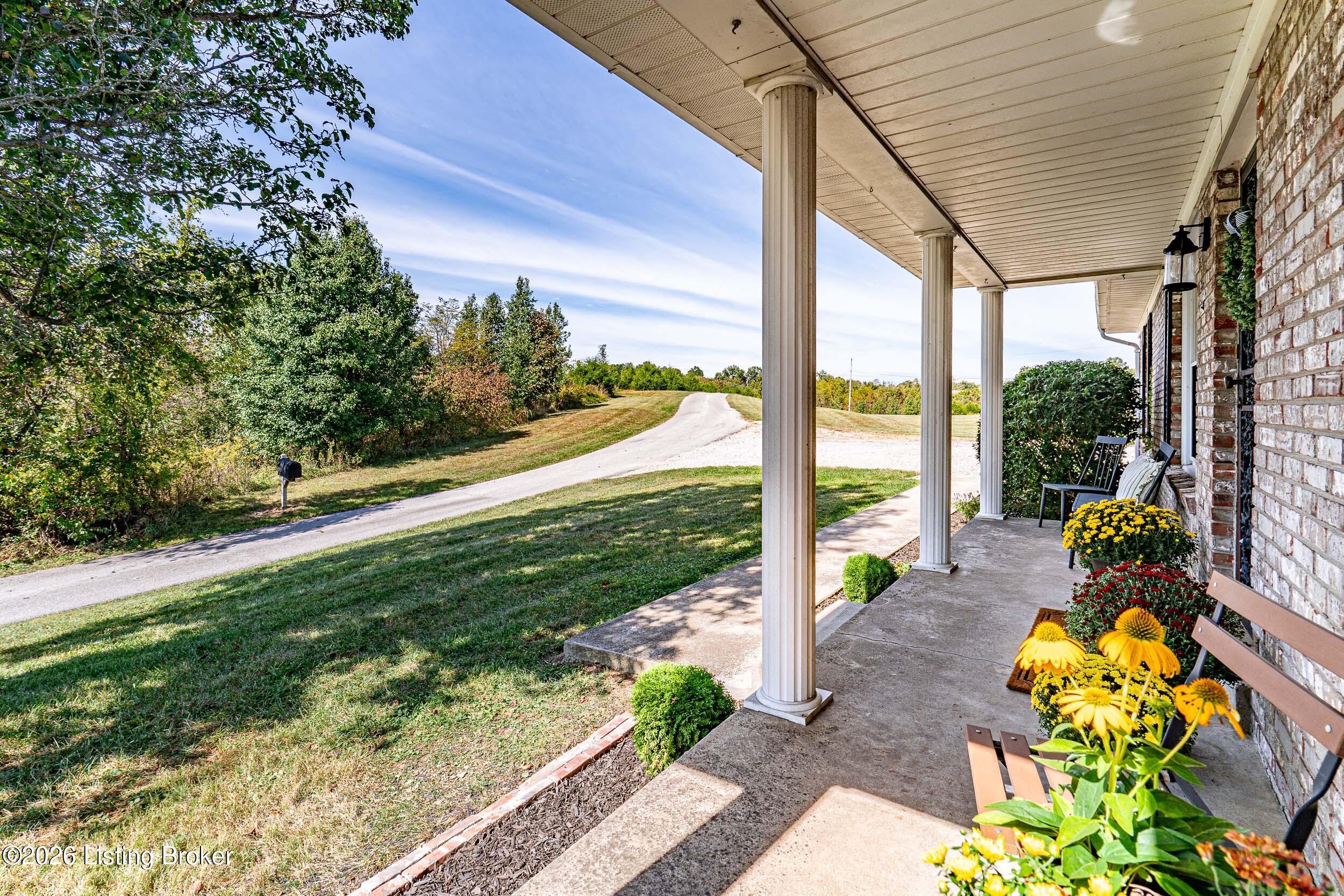 1104 Long Rd Property Photo 6