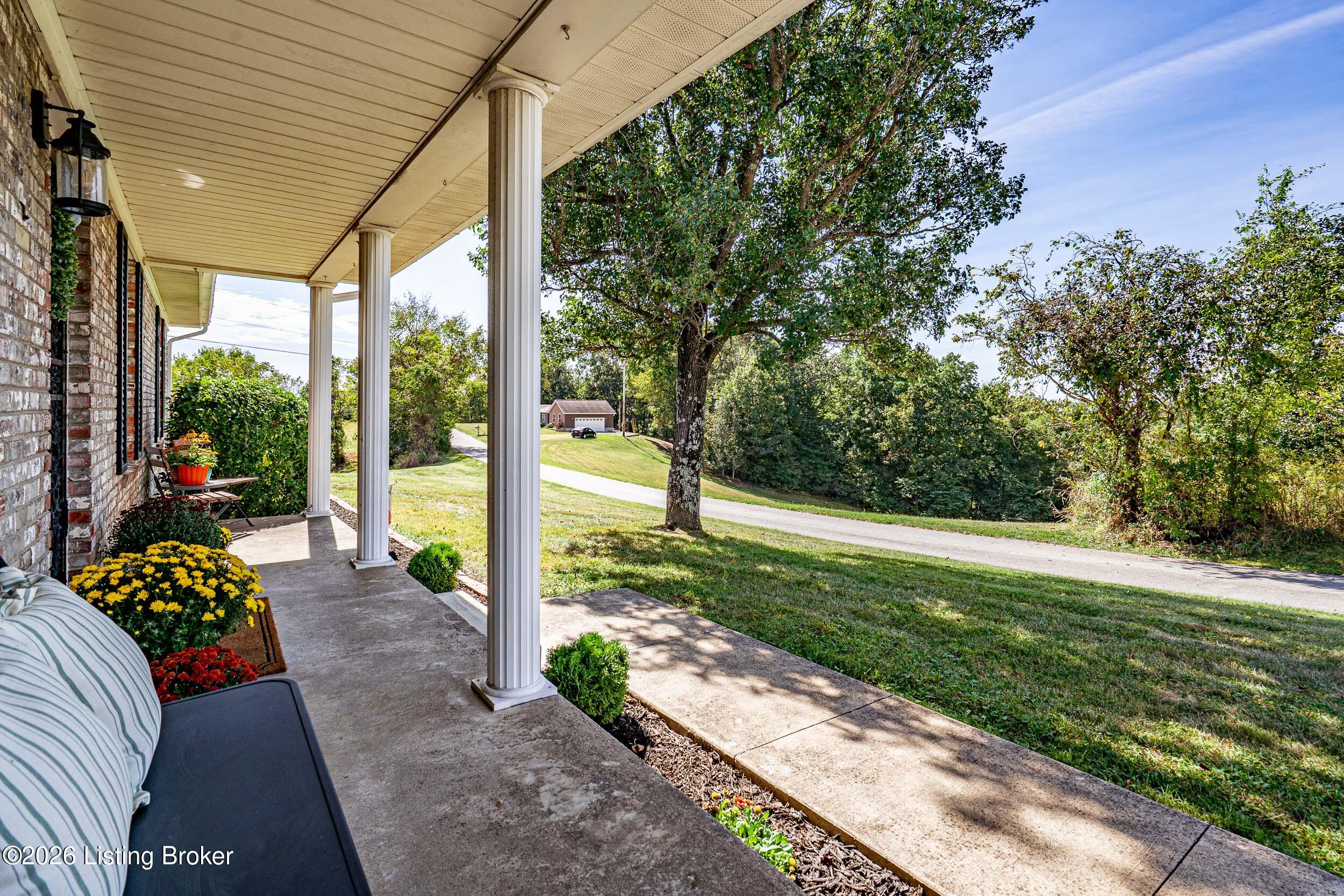 1104 Long Rd Property Photo 7