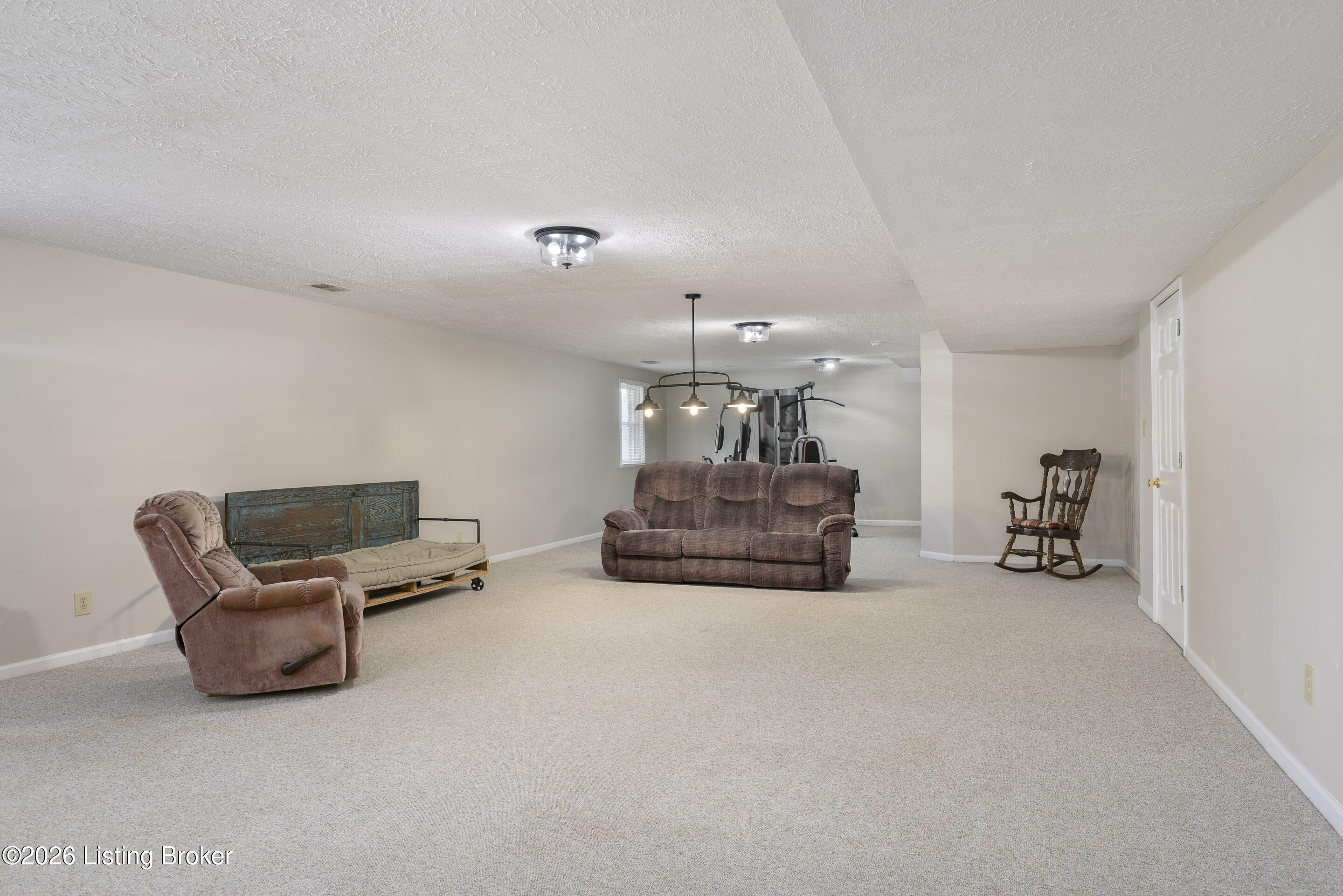 5114 Hunters Point Cir Property Photo 15