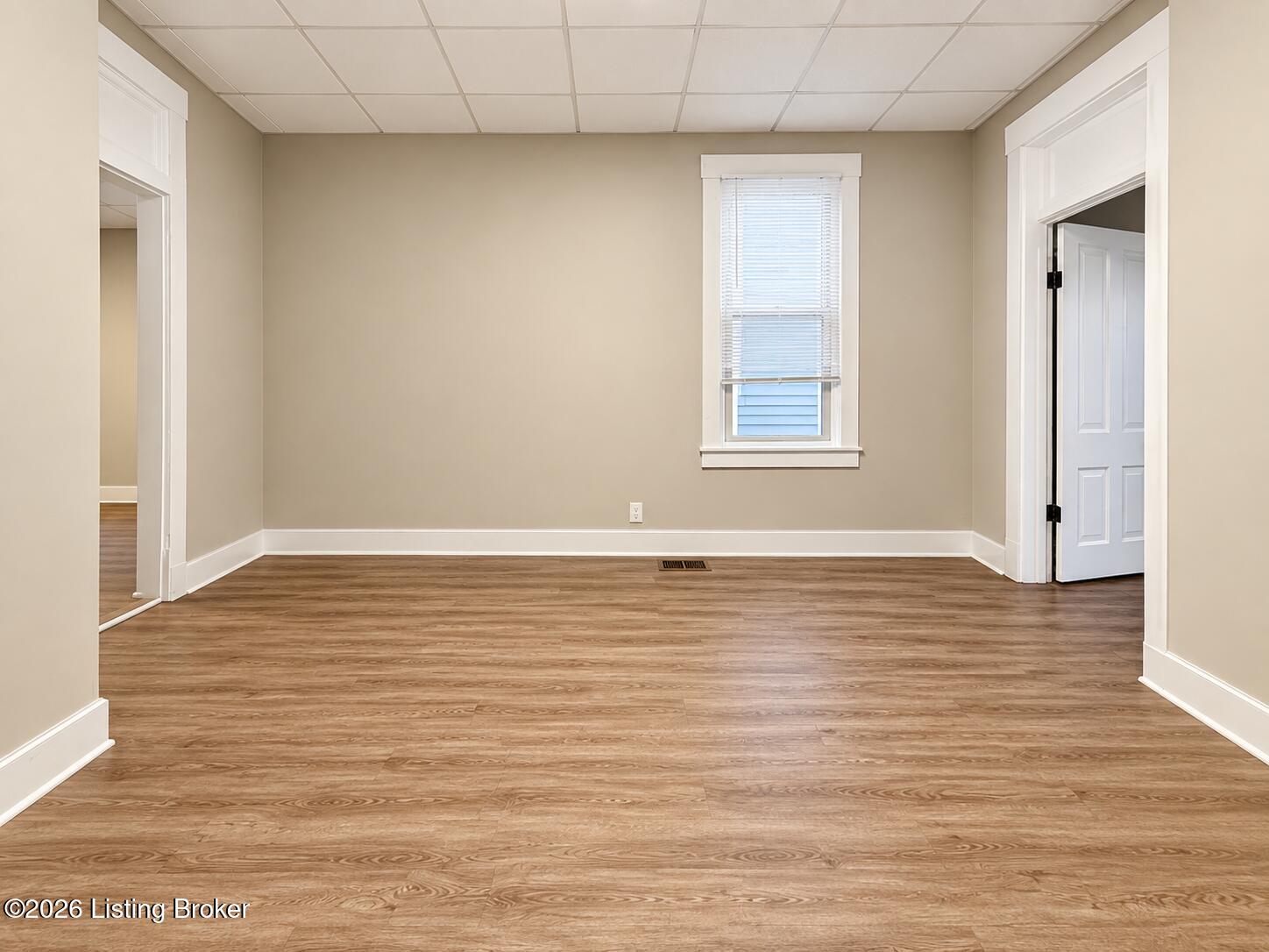 1817 Frankfort Ave Property Photo 3