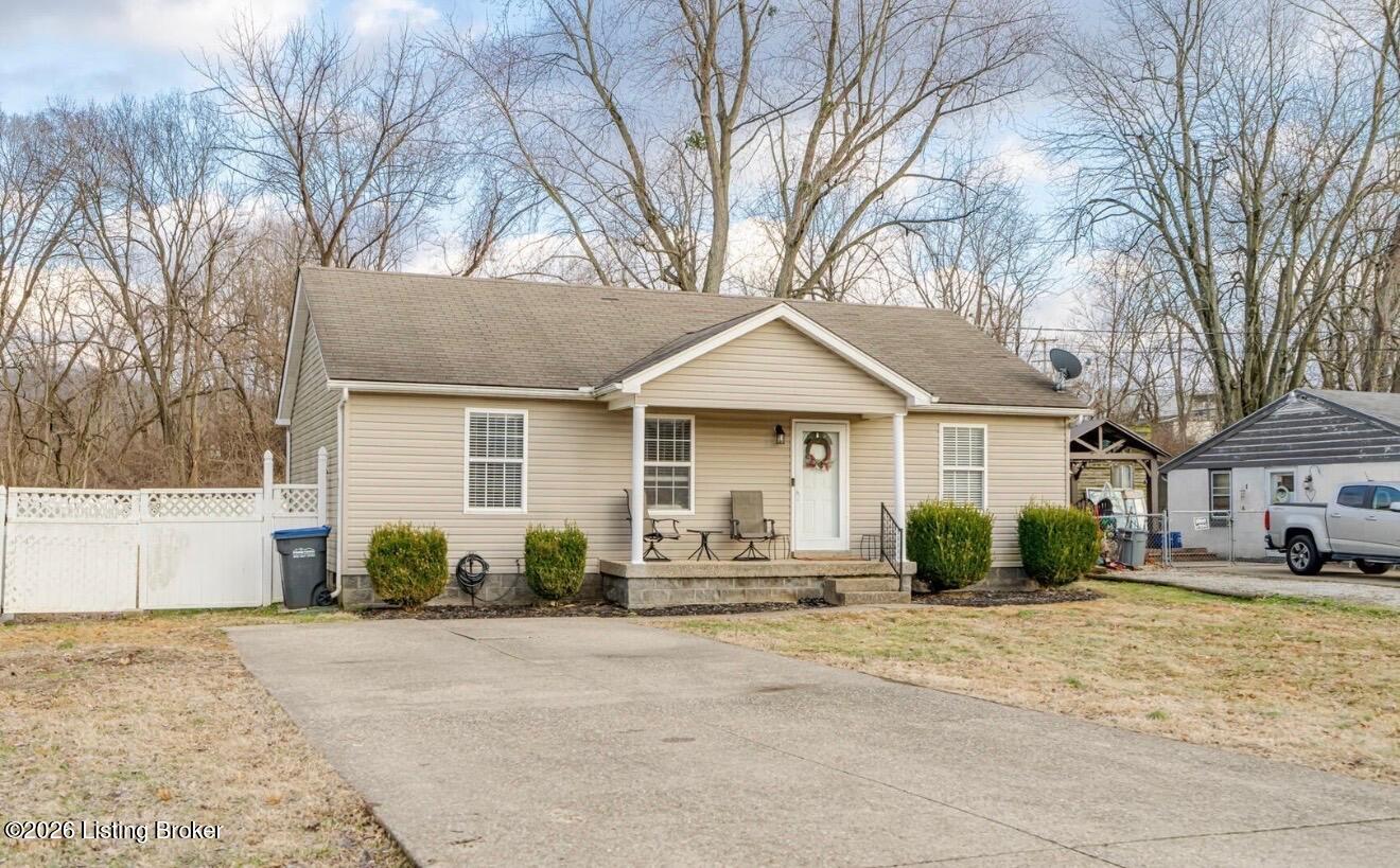 6707 Triangle Dr Property Photo 1