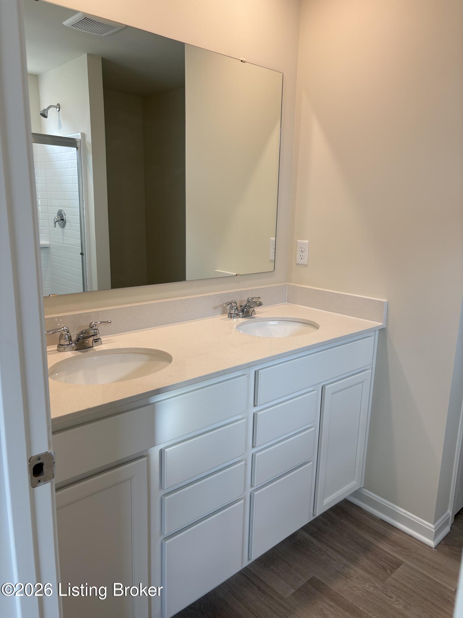 2013 Lyndon Green Cir Property Photo 17