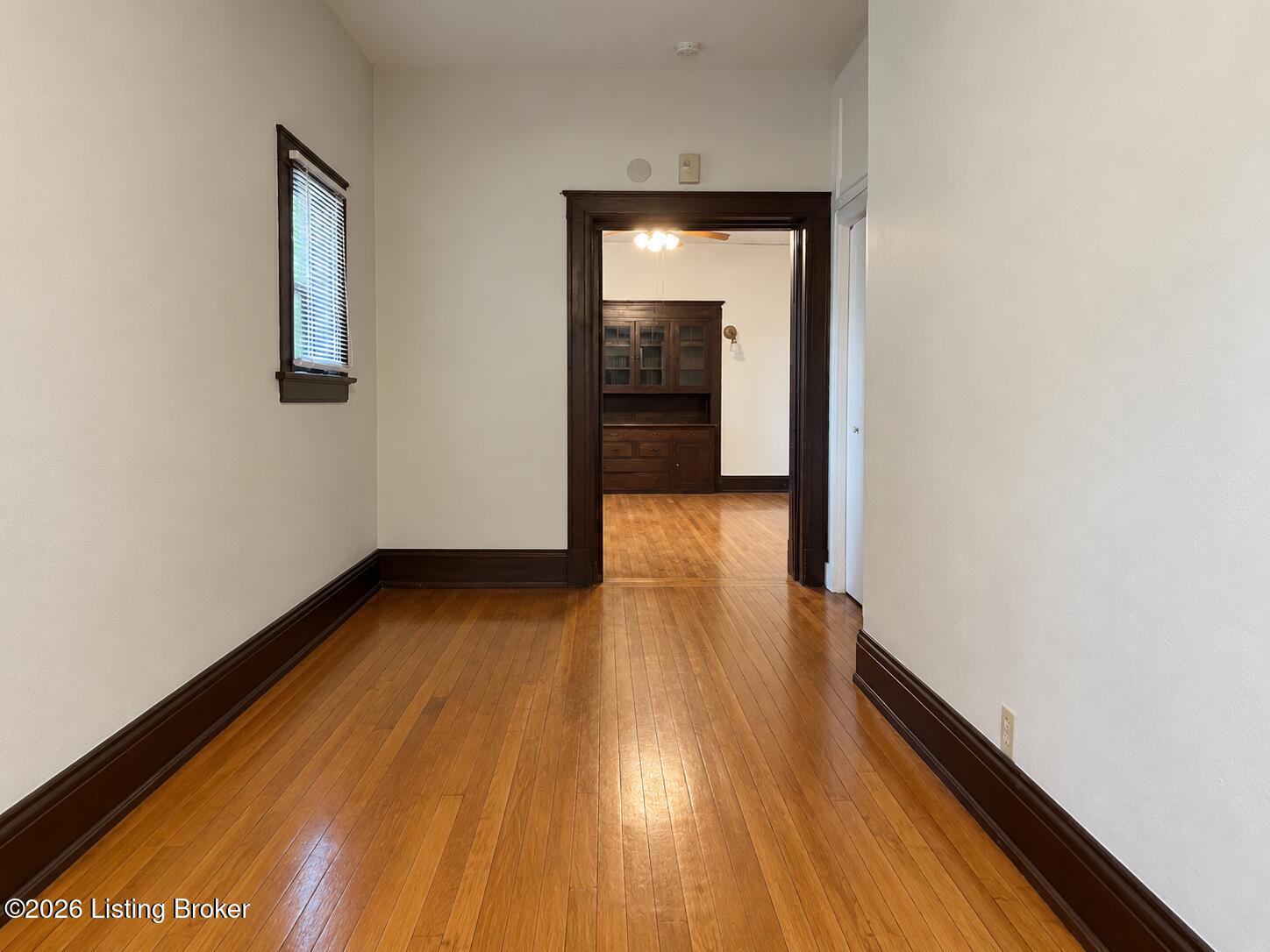 1401 E Breckinridge St 2 Property Photo 3