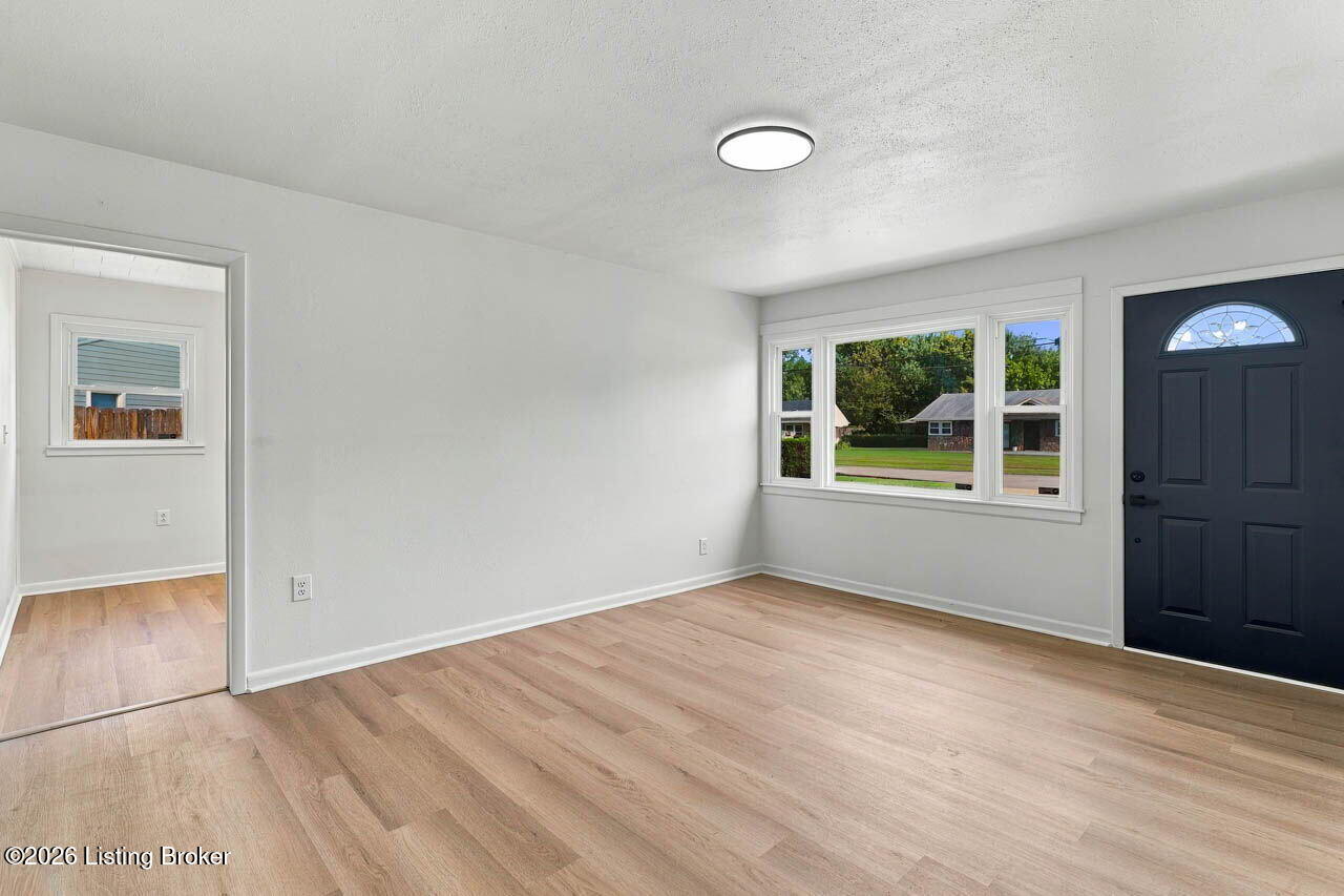 13916 Darwin Blvd Property Photo 5
