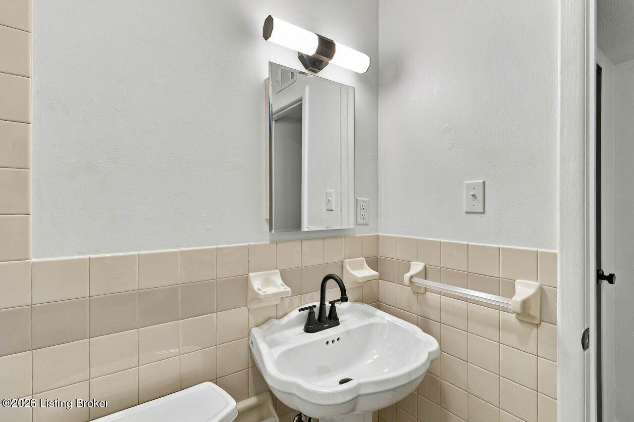 13916 Darwin Blvd Property Photo 21