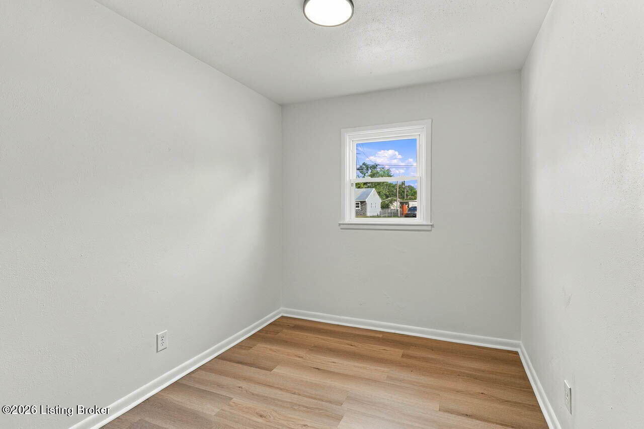 13916 Darwin Blvd Property Photo 22