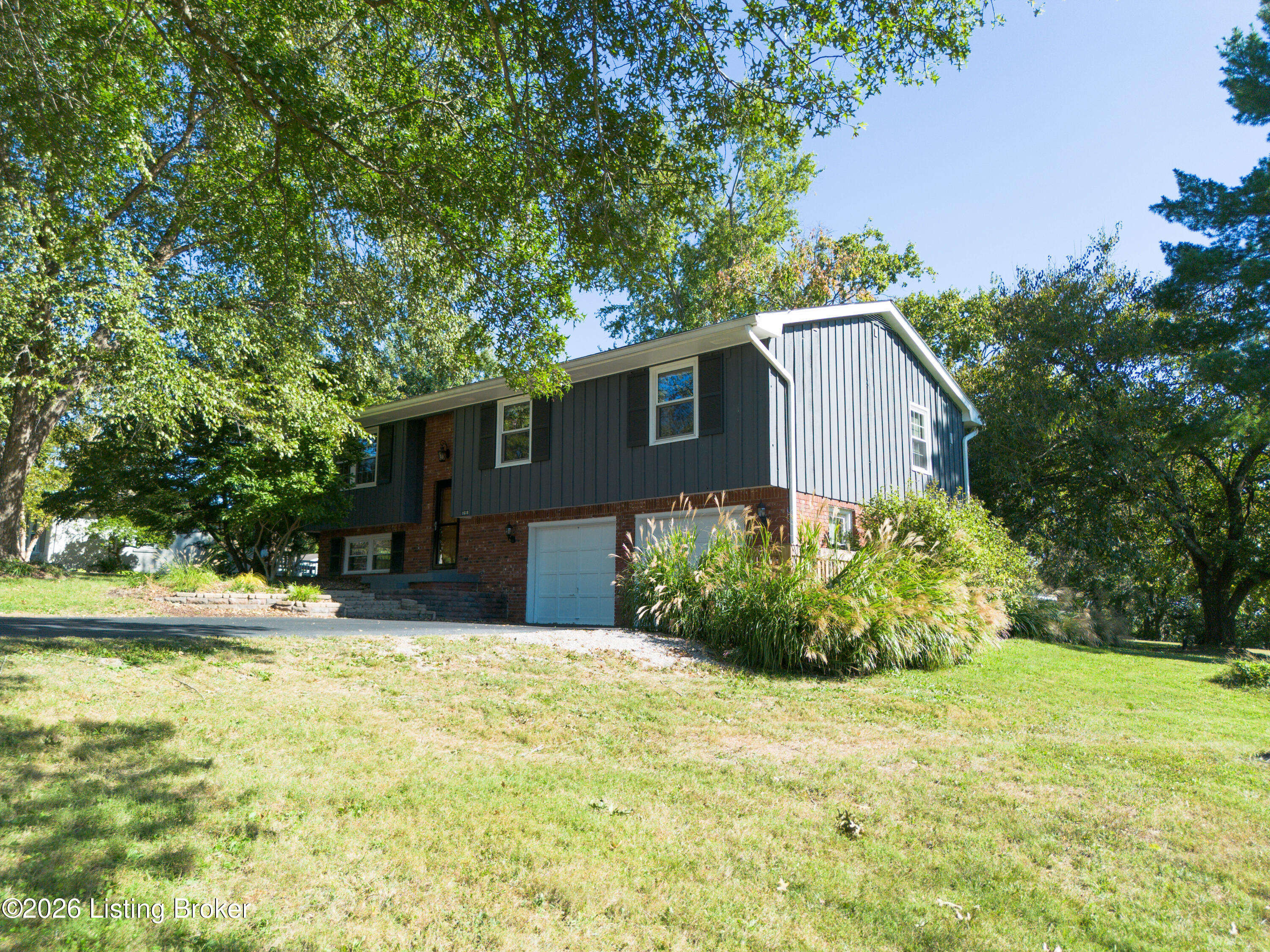 1618 Whittaker Rd Property Photo 3