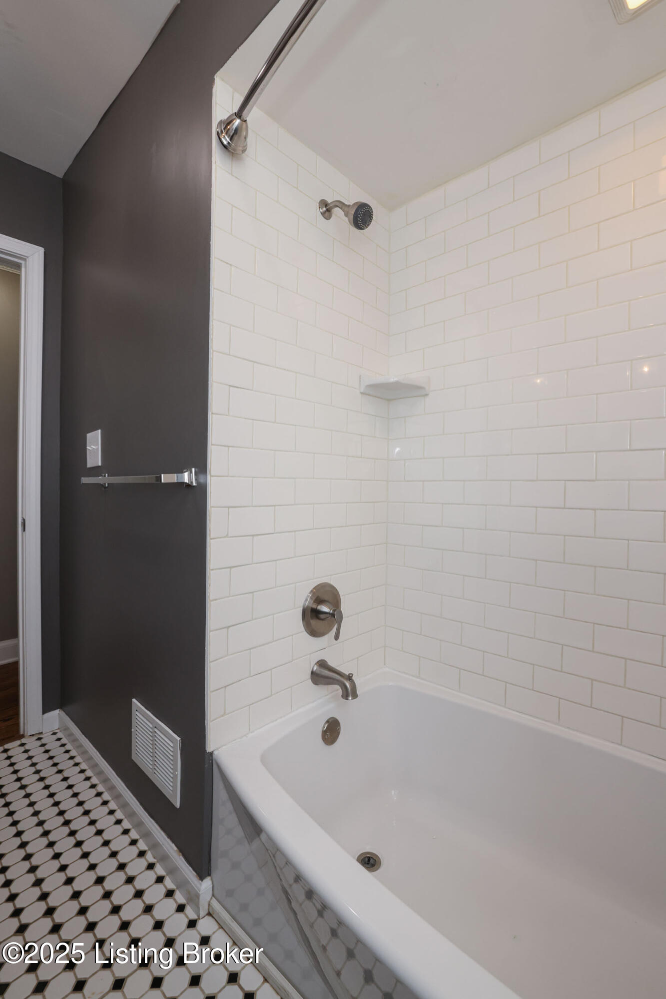 118 Holley Rd Property Photo 42