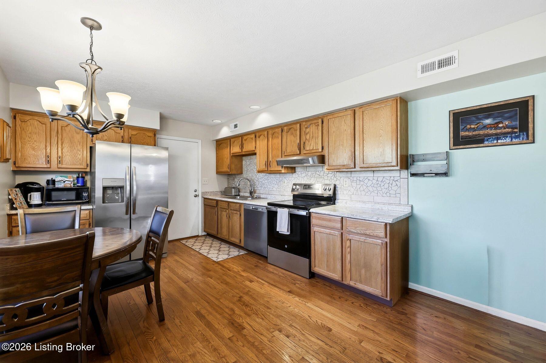 9300 Villa Fair Ct Property Photo 12