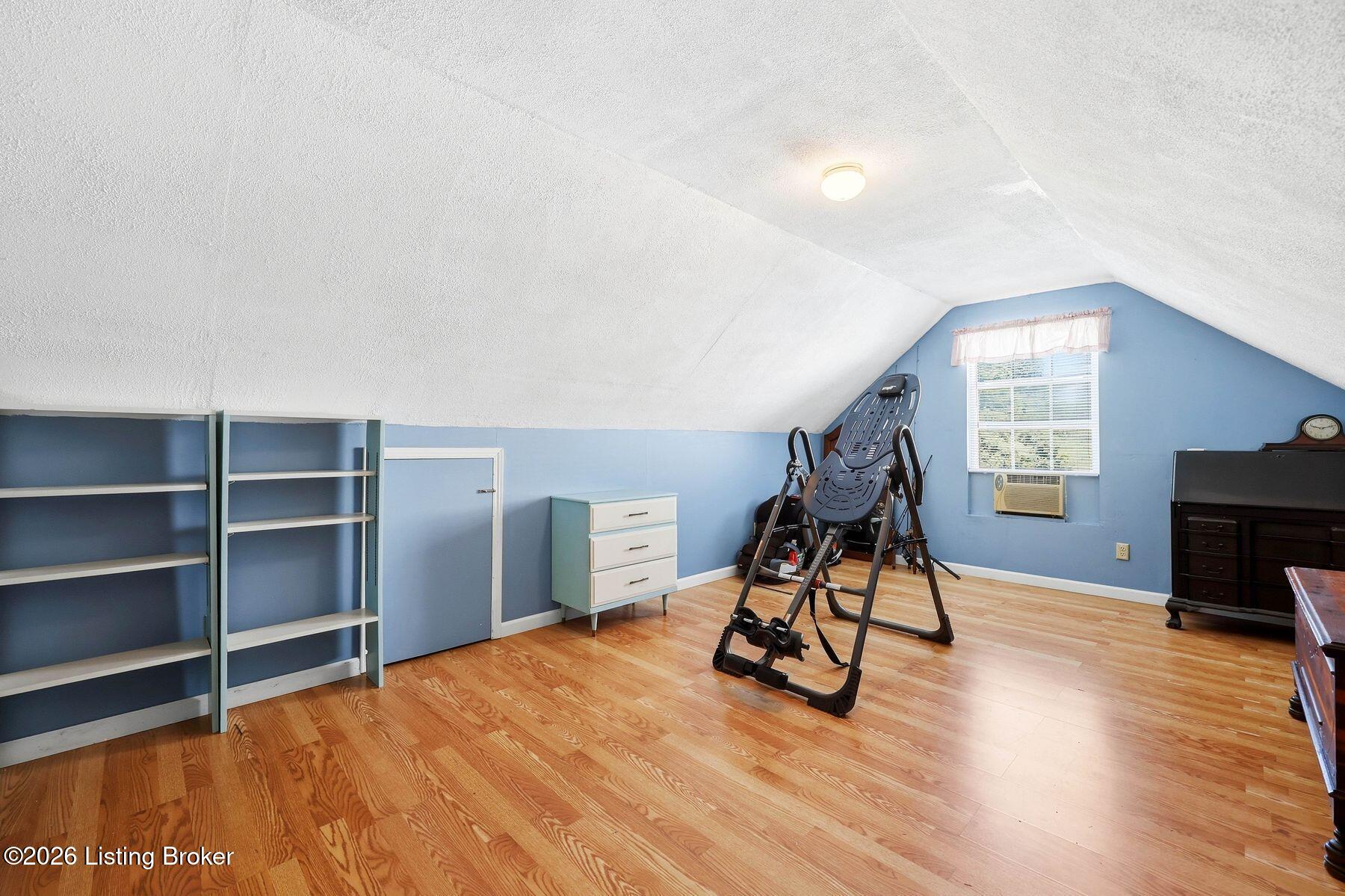 9300 Villa Fair Ct Property Photo 30
