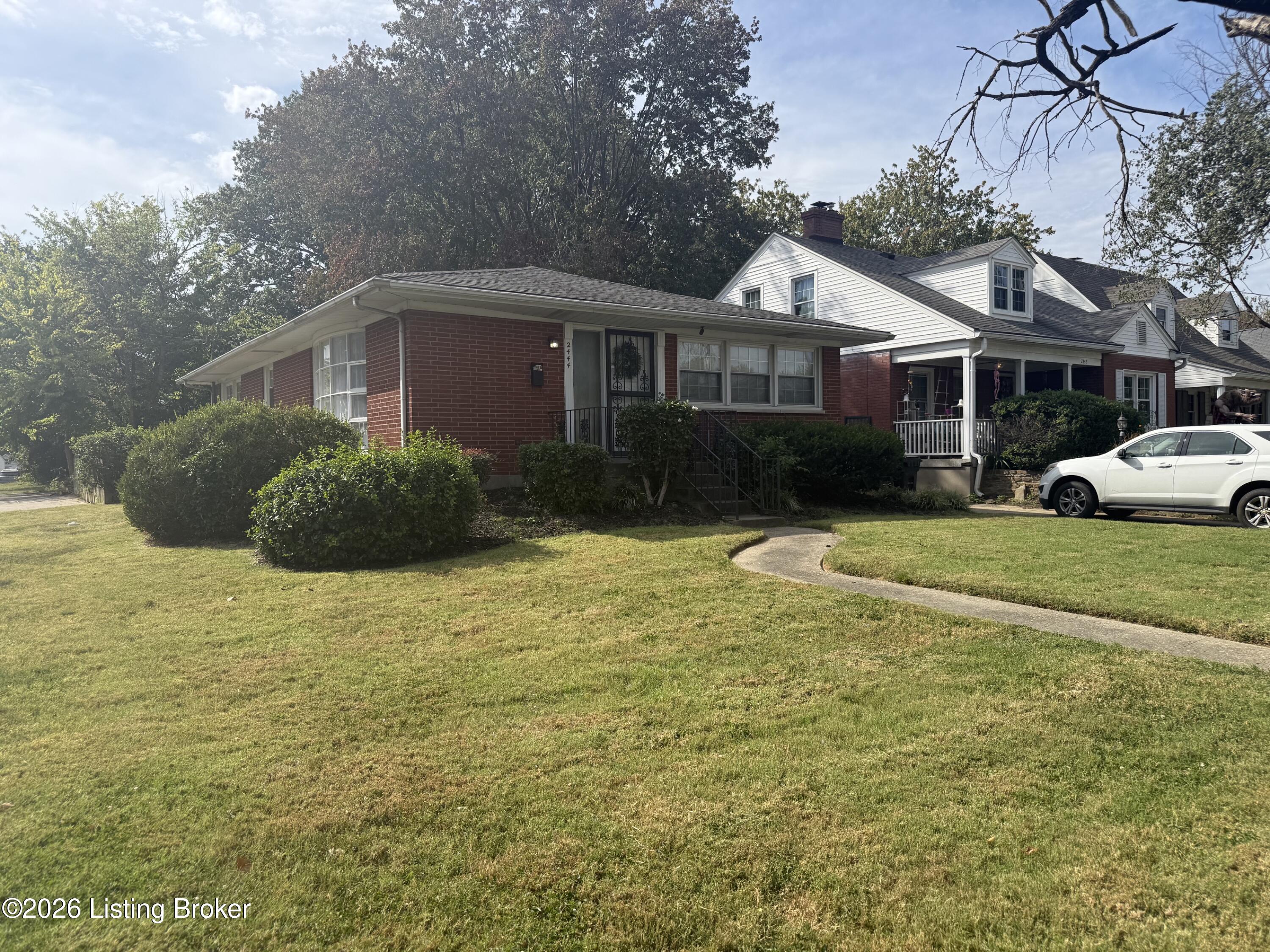 2444 Bradley Ave Property Photo 1