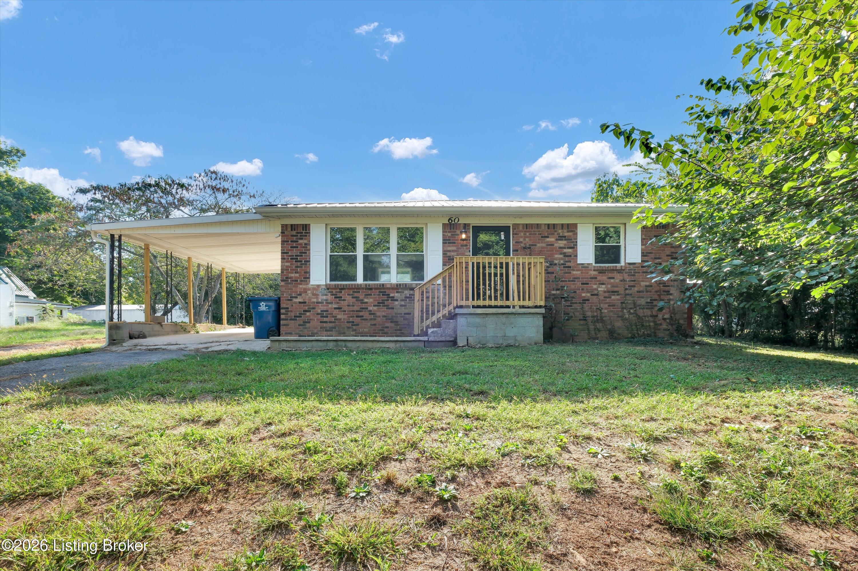 60 2nd St Property Photo 1