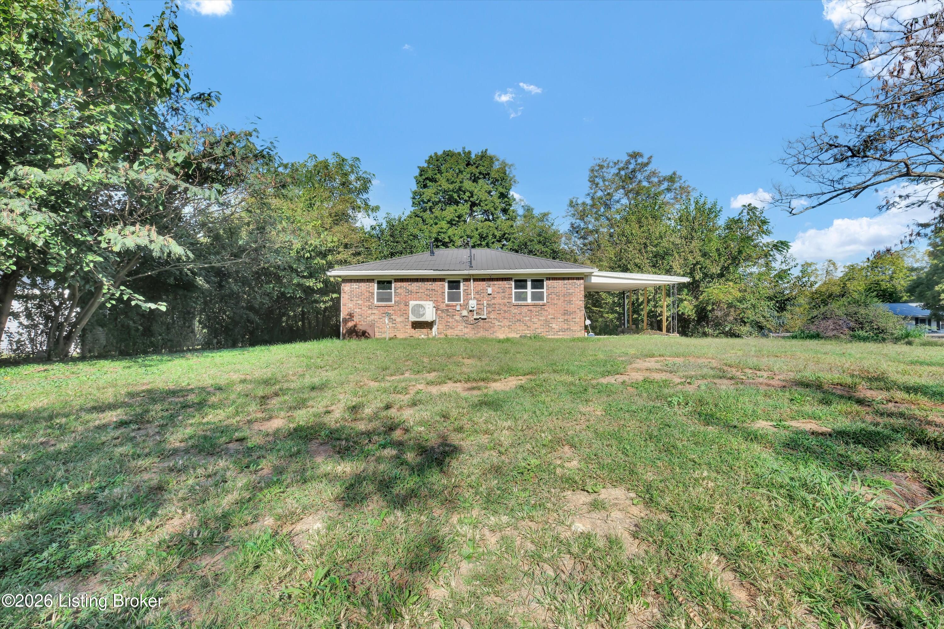 60 2nd St Property Photo 24