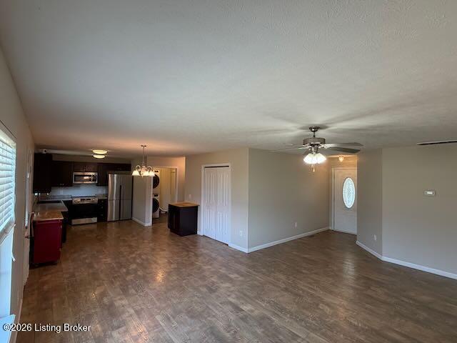 345 Kaylyn Dr Property Photo 6