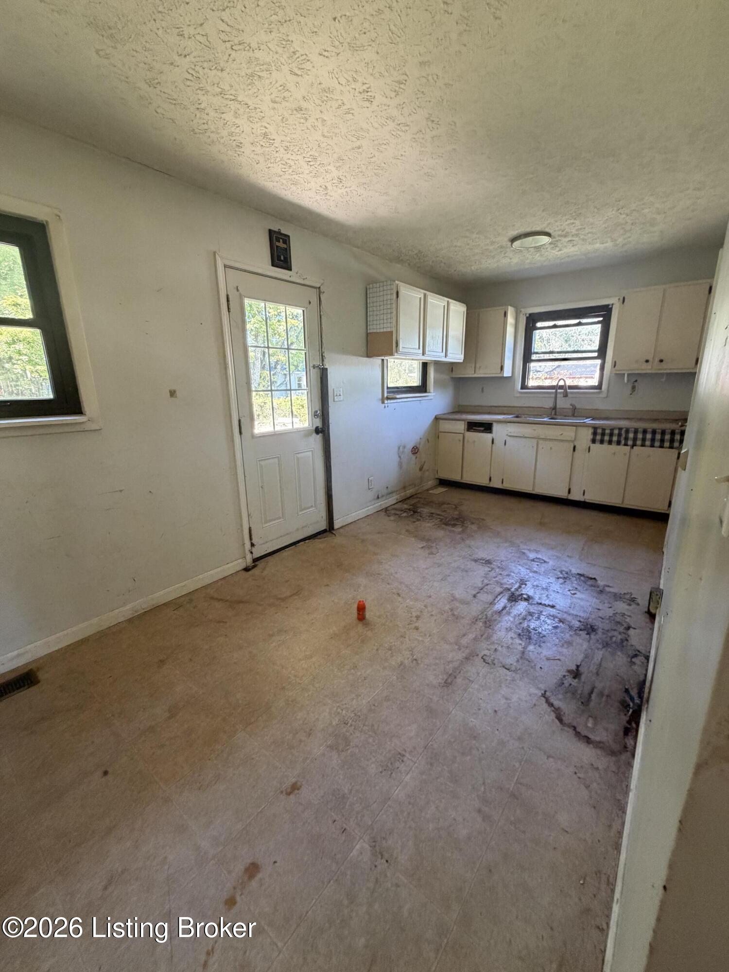 2885 Coral Ridge Rd Property Photo 10