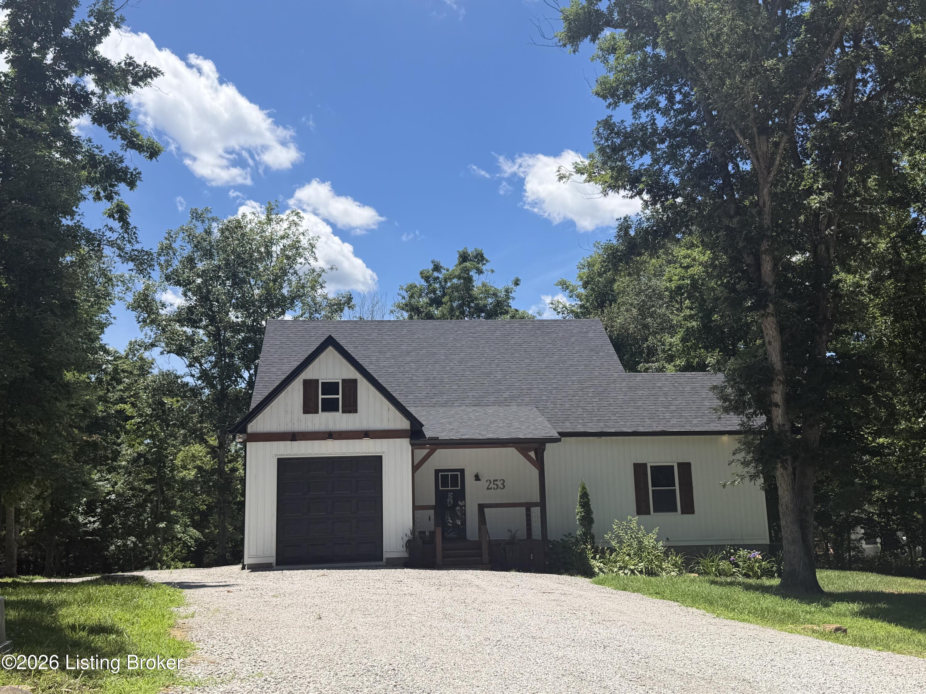 253 Moutardier Bay Dr Property Photo 44