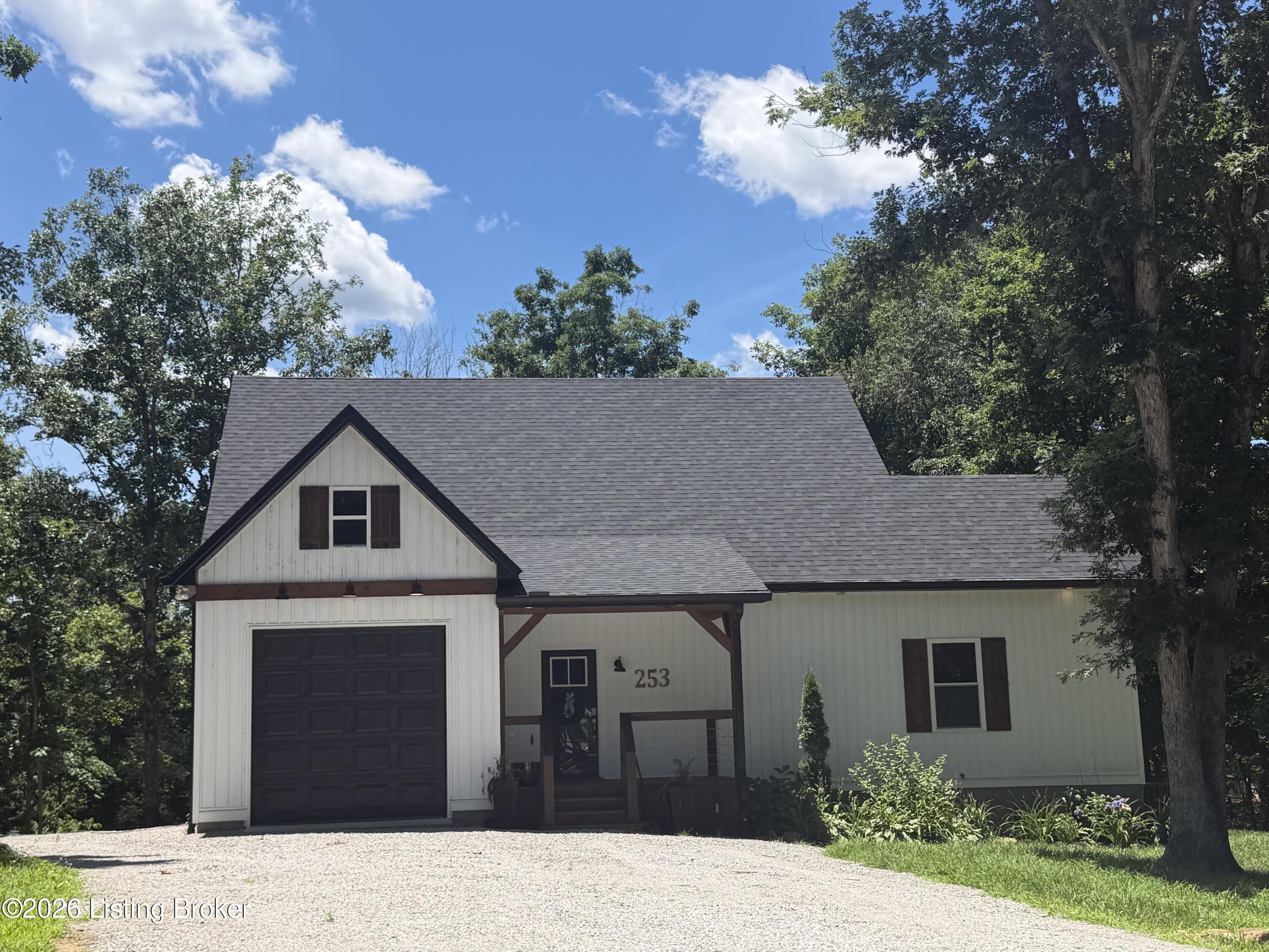 253 Moutardier Bay Dr Property Photo 45