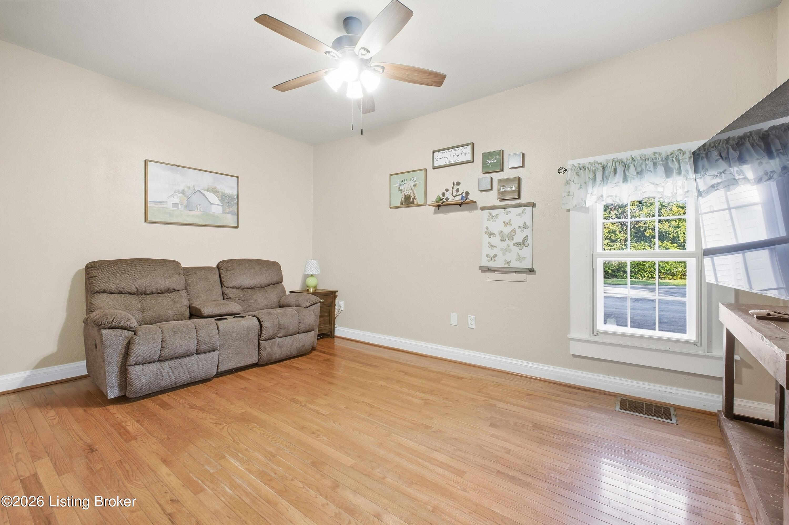 5514 Billtown Rd Property Photo 21