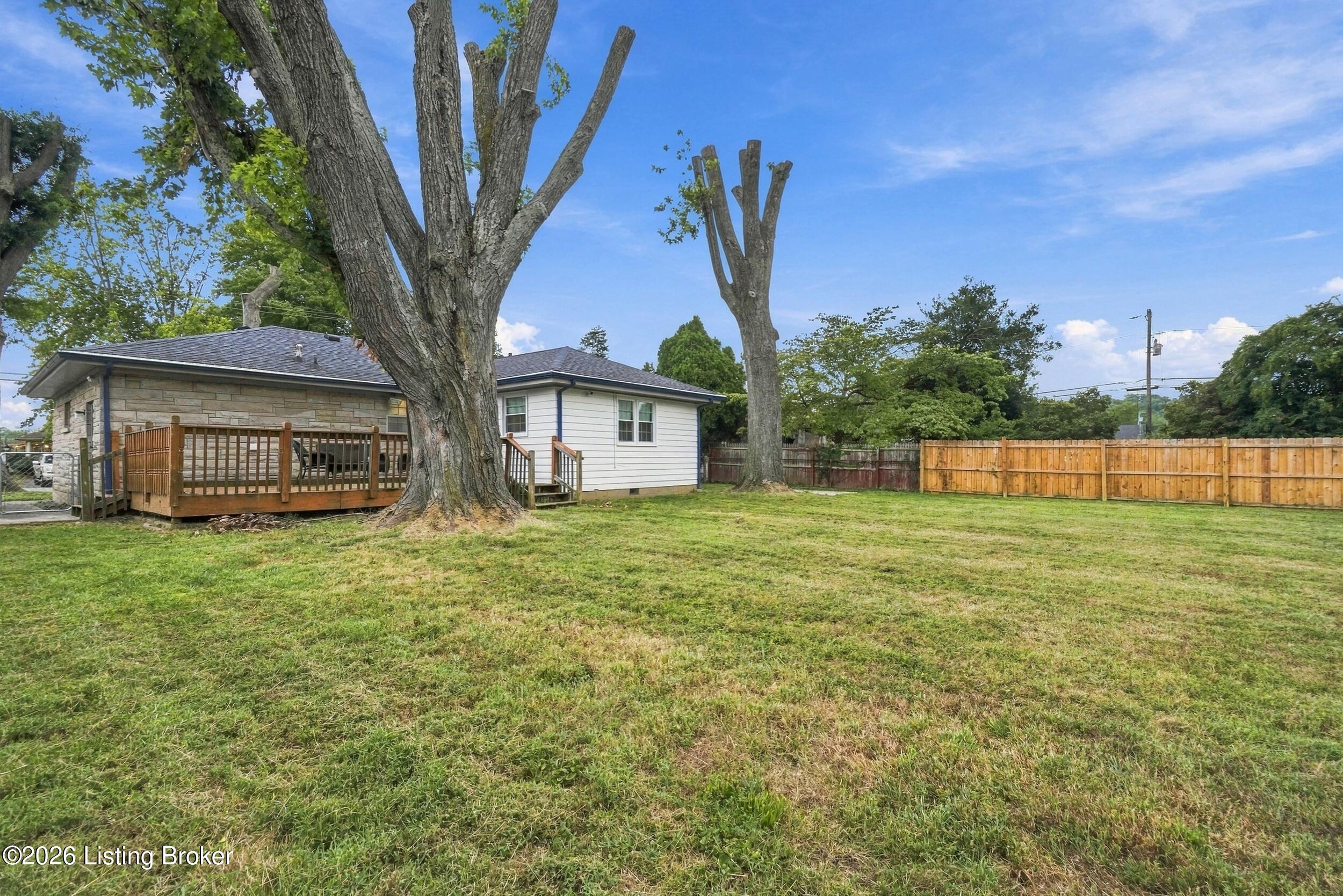4418 Yolanda Dr Property Photo 5