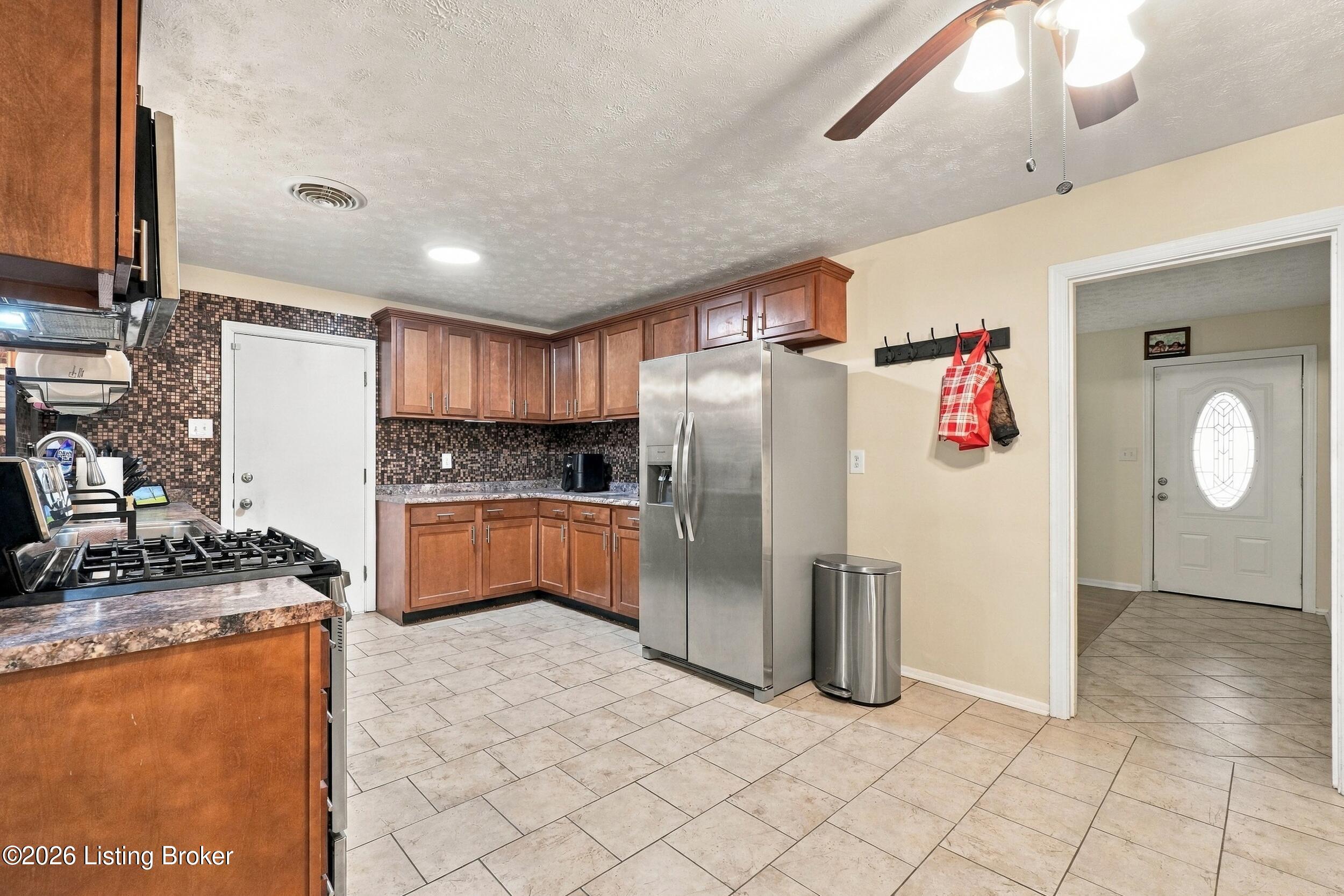 4418 Yolanda Dr Property Photo 9