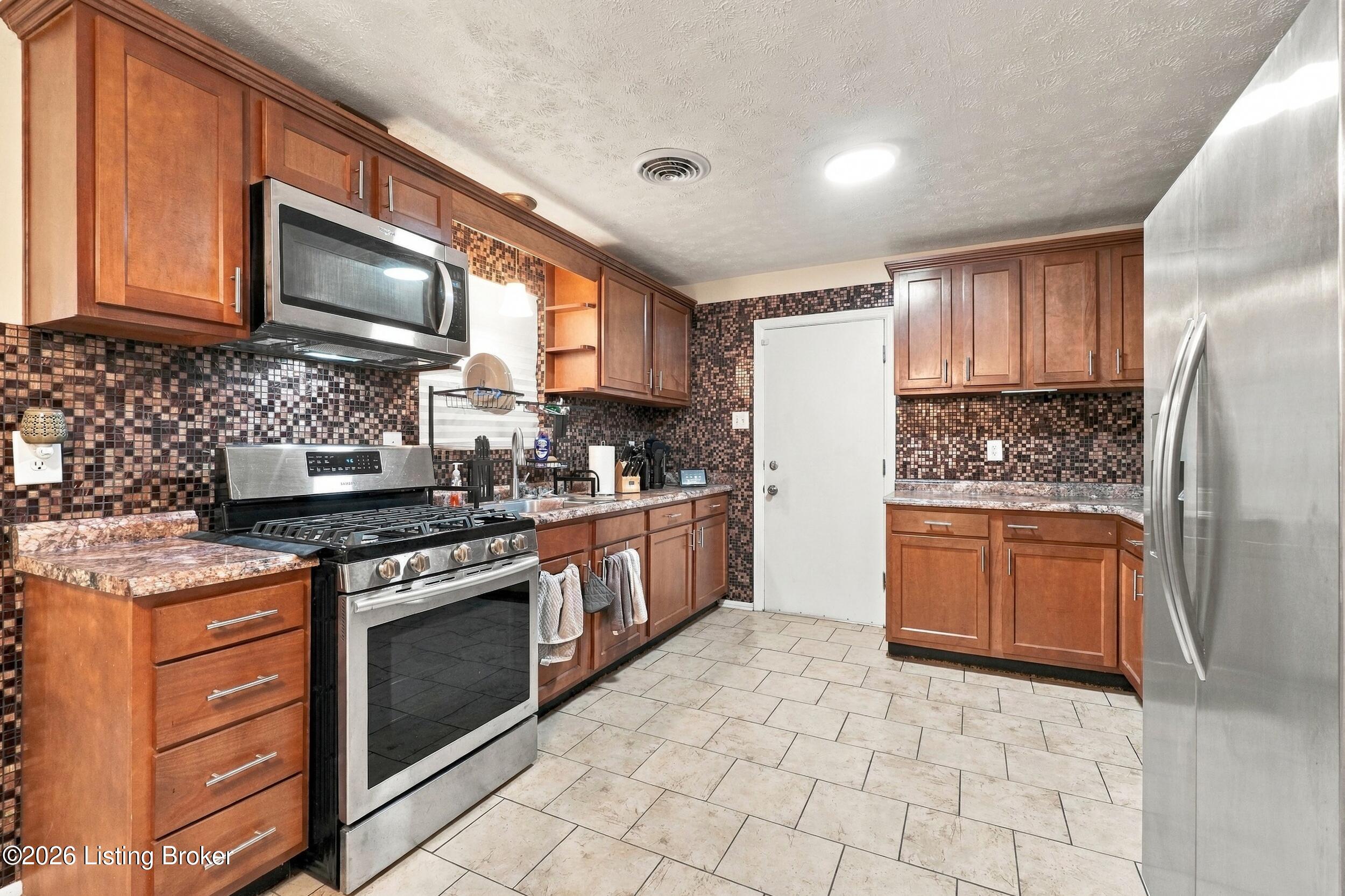 4418 Yolanda Dr Property Photo 10
