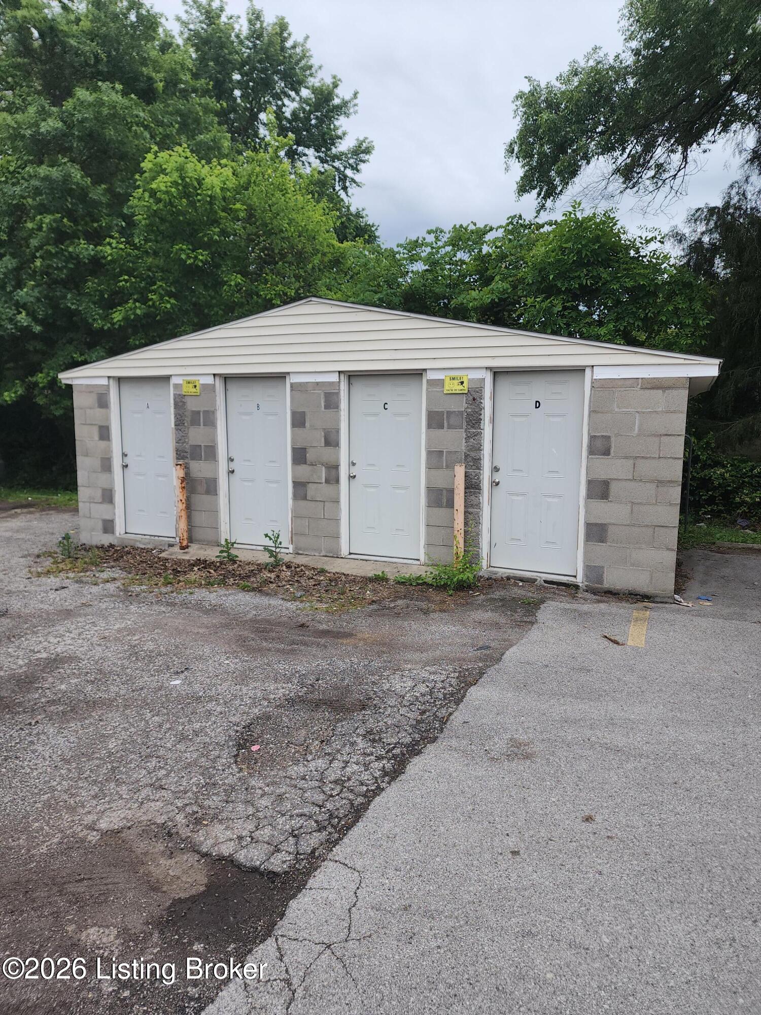 6506 Hackel Dr Property Photo 3