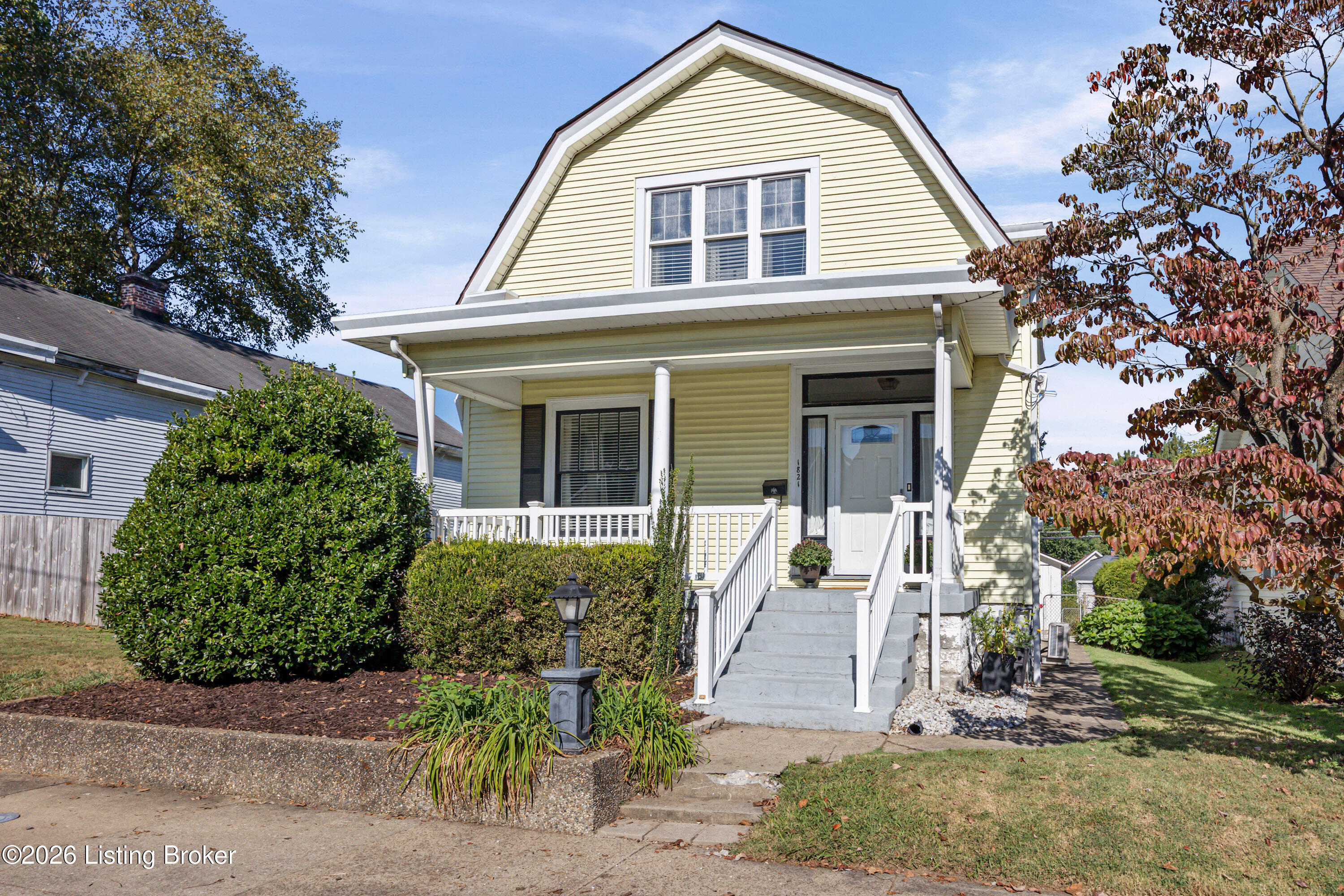 1821 Bonnycastle Ave Property Photo 3