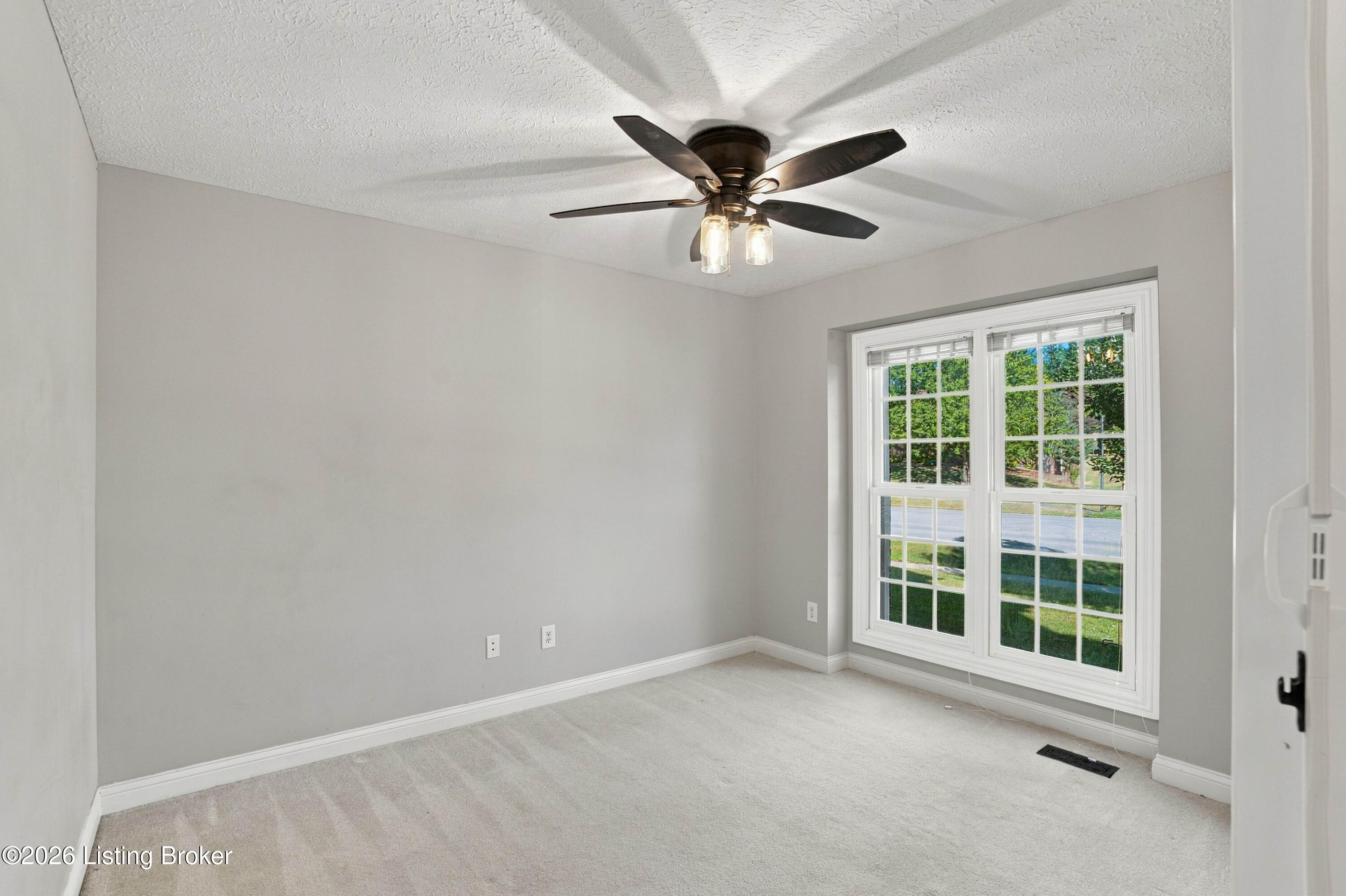 1509 Manchester Dr Property Photo 15