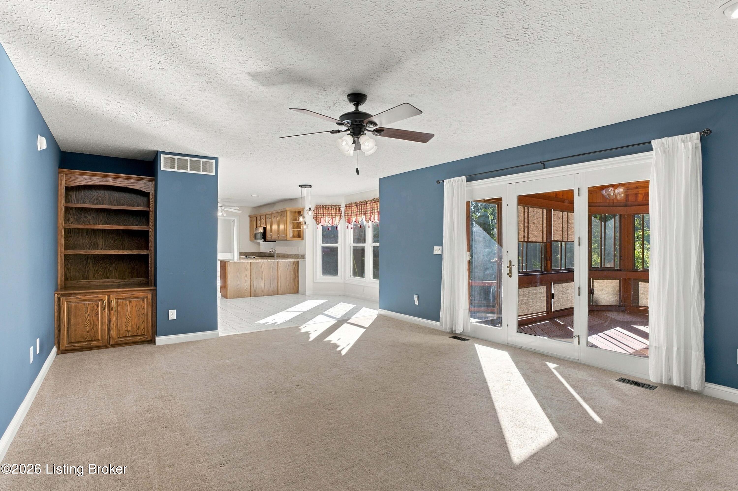 1509 Manchester Dr Property Photo 19