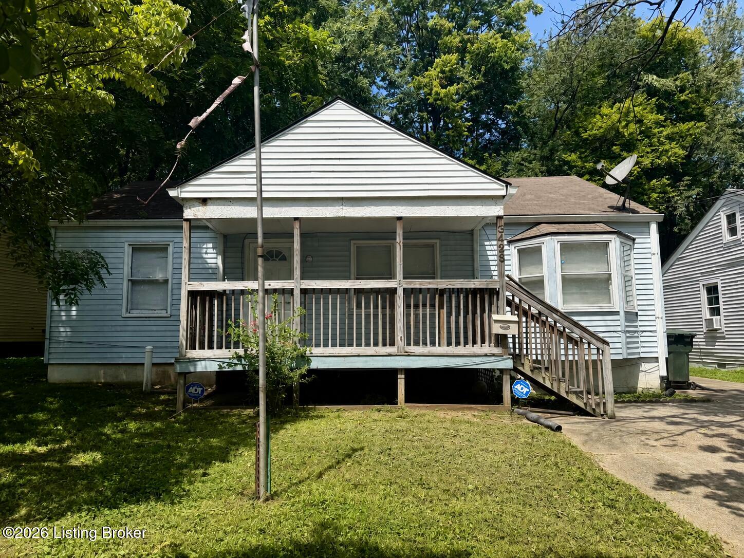 3423 Glendale Ave Property Photo 1