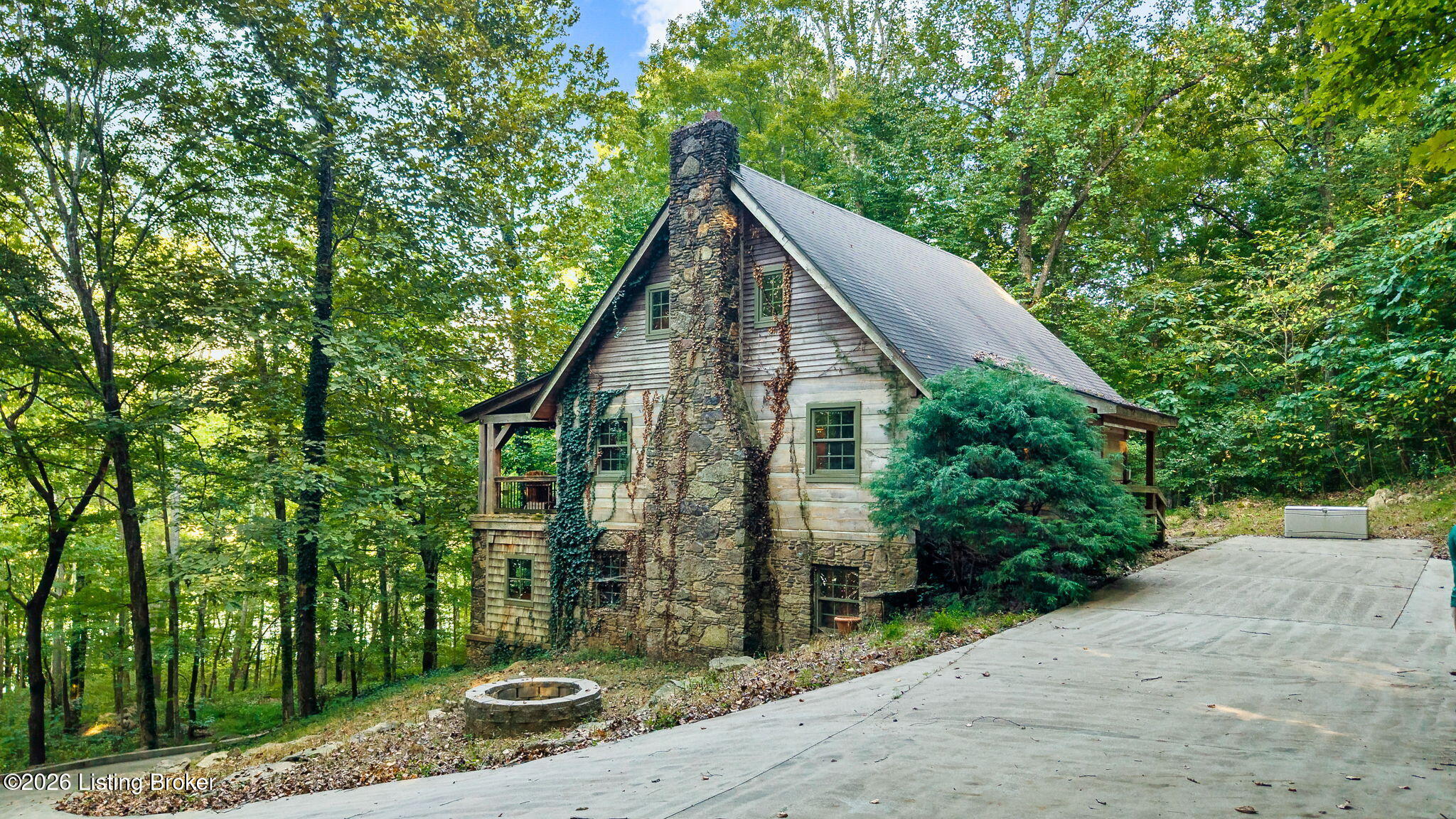 979 Penn Run Rd Property Photo 4