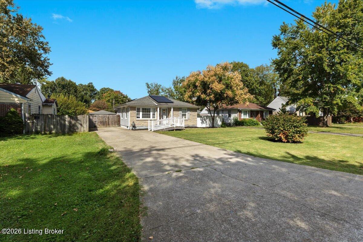 10408 La Plaza Dr Property Photo 2