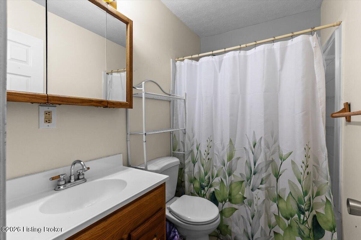 10408 La Plaza Dr Property Photo 10