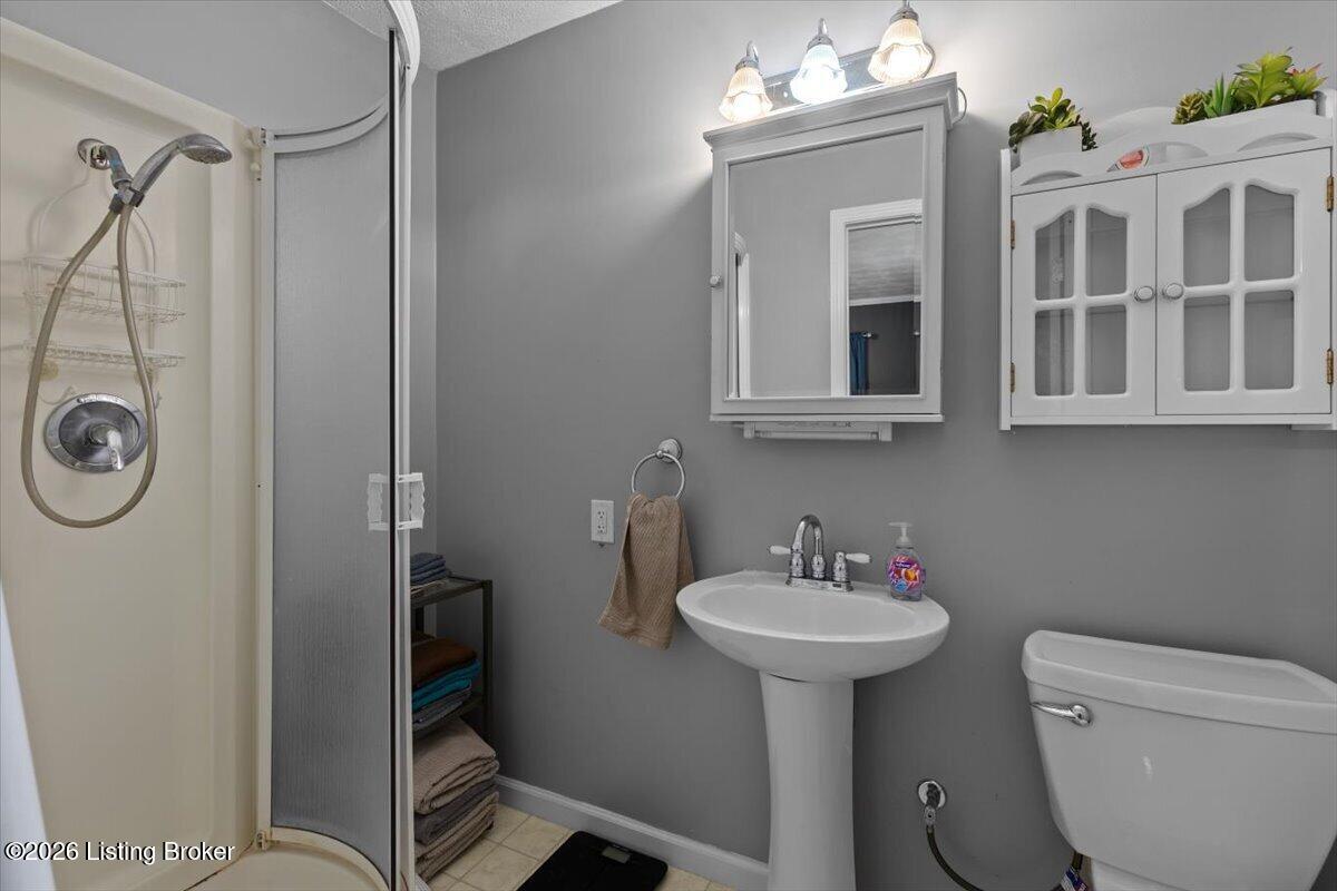 10408 La Plaza Dr Property Photo 14