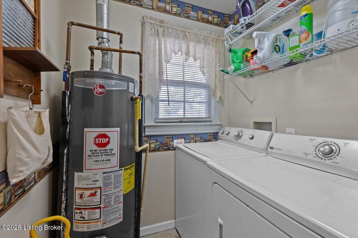 10408 La Plaza Dr Property Photo 15