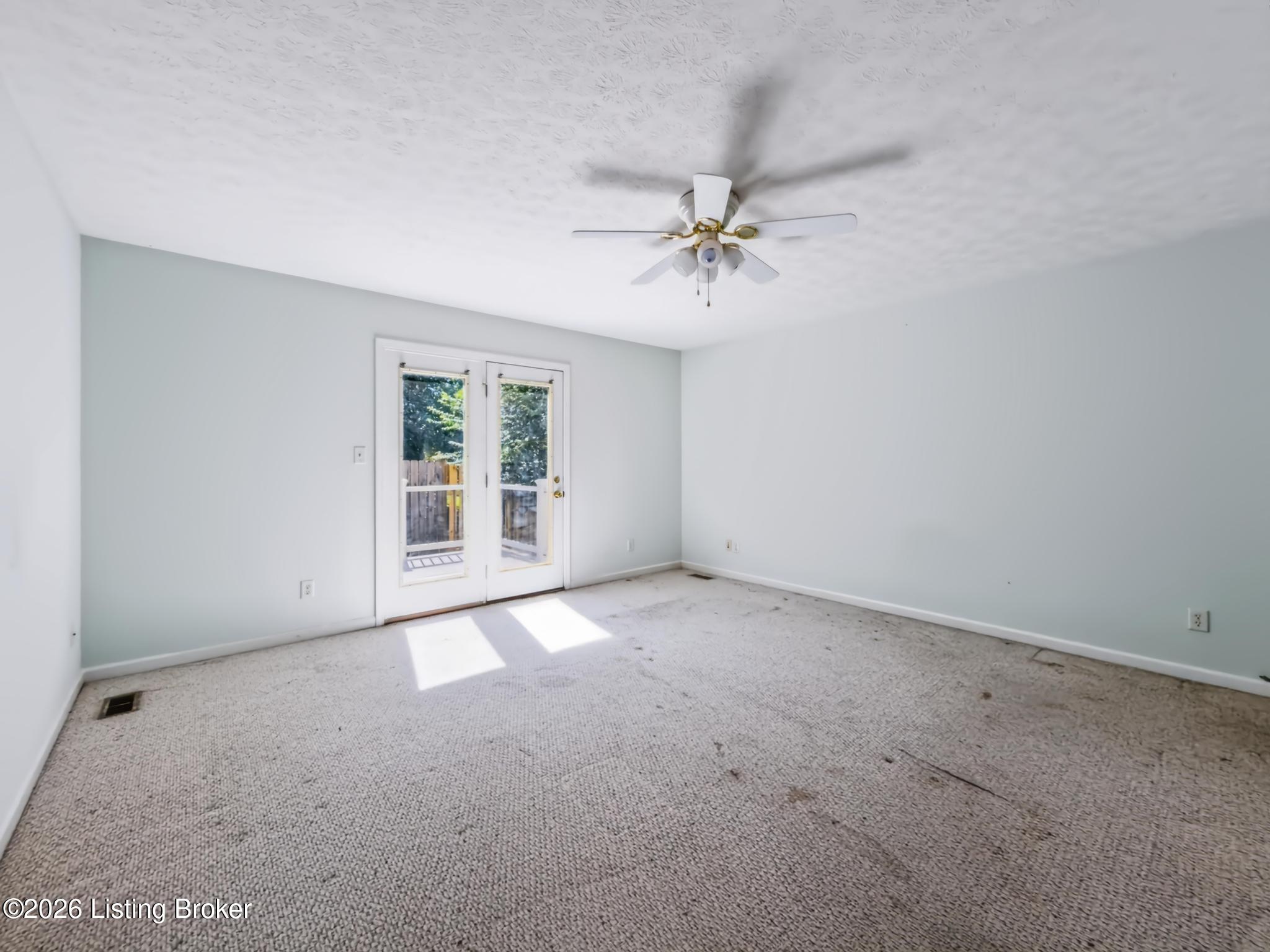 8104 Hudson Ln Property Photo 14