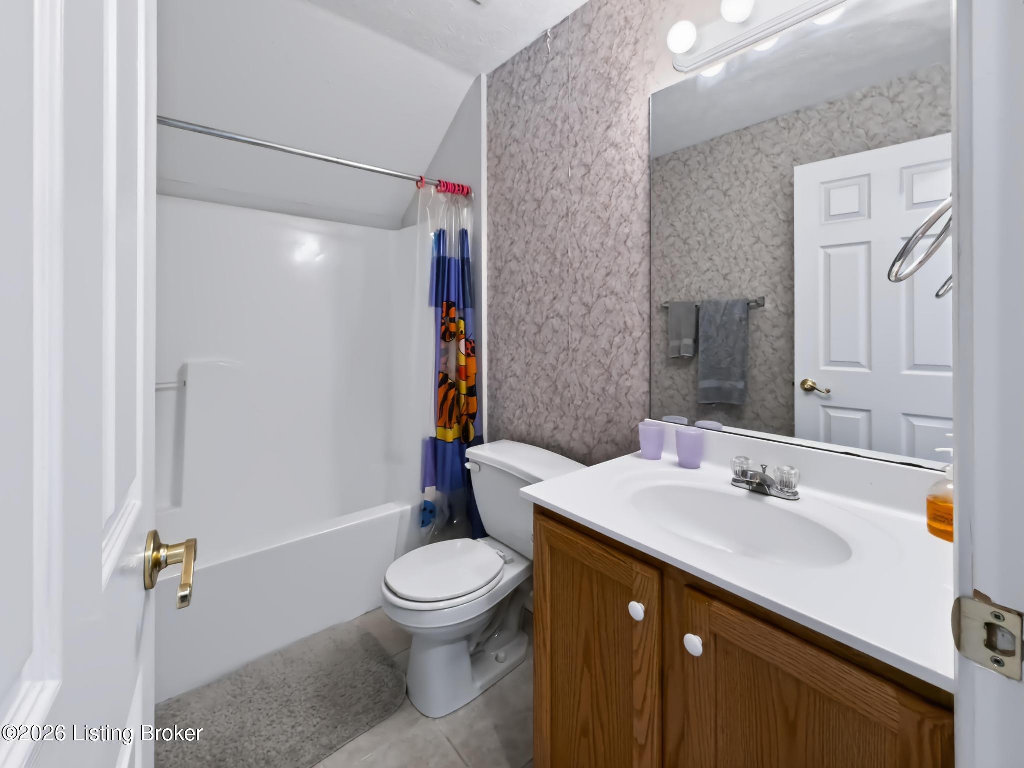 8104 Hudson Ln Property Photo 25