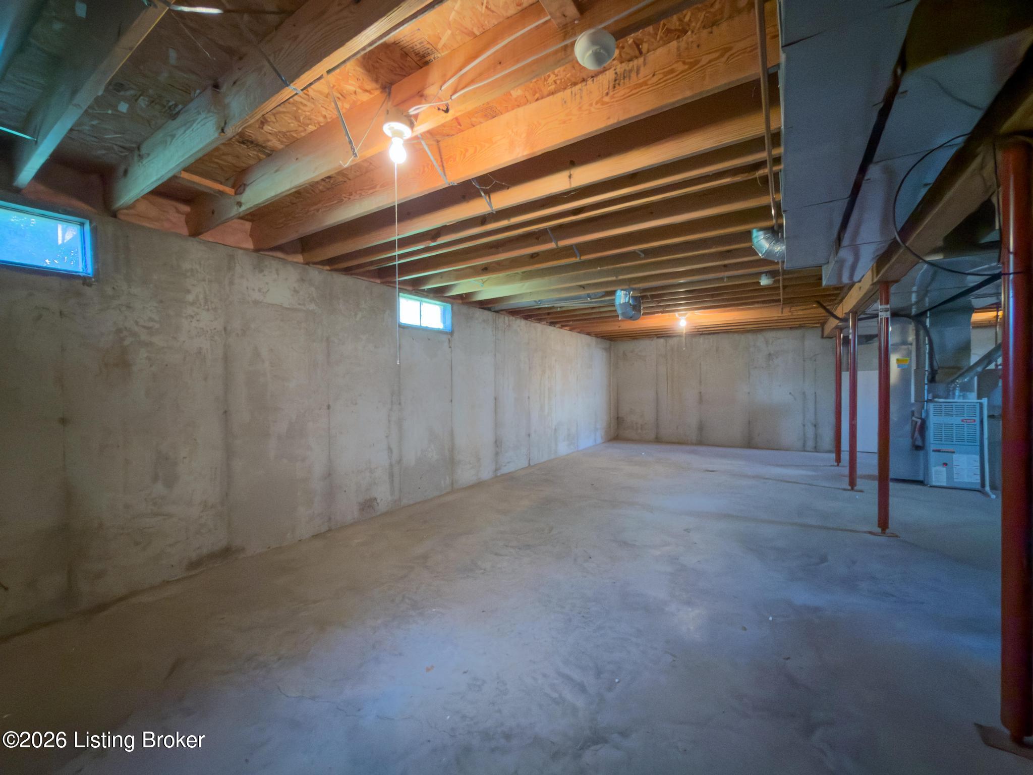 8104 Hudson Ln Property Photo 28