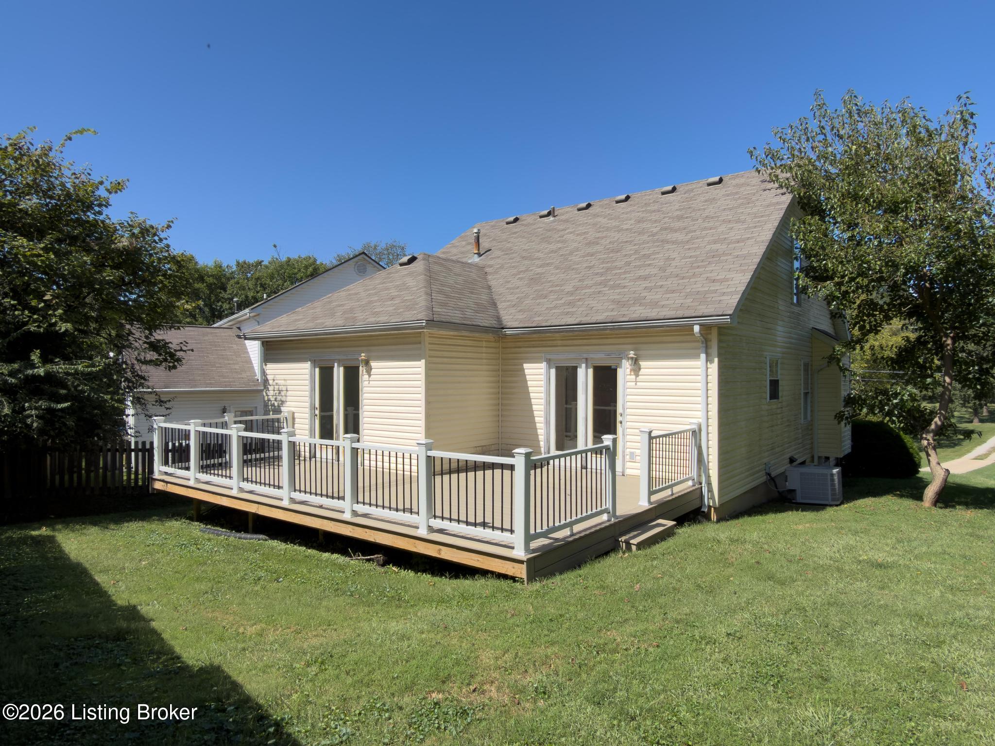 8104 Hudson Ln Property Photo 33