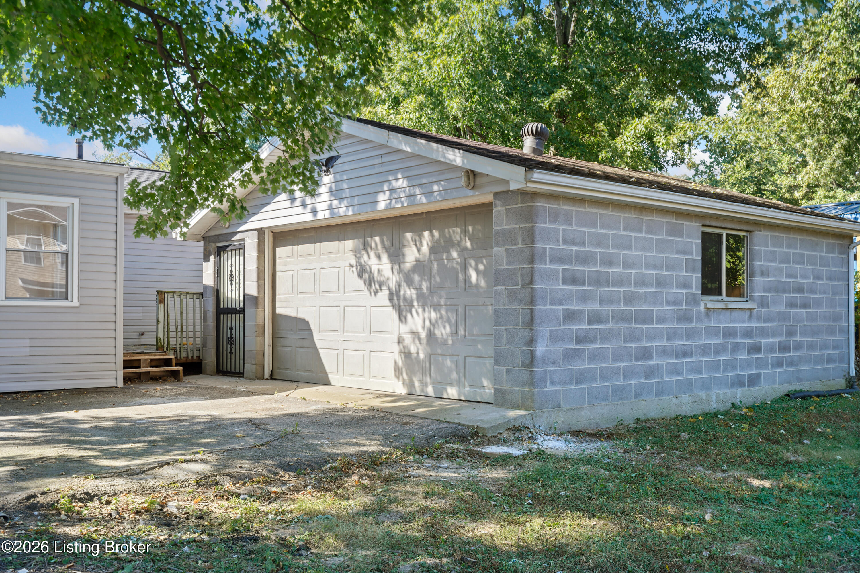 124 Melody Ln Property Photo 31