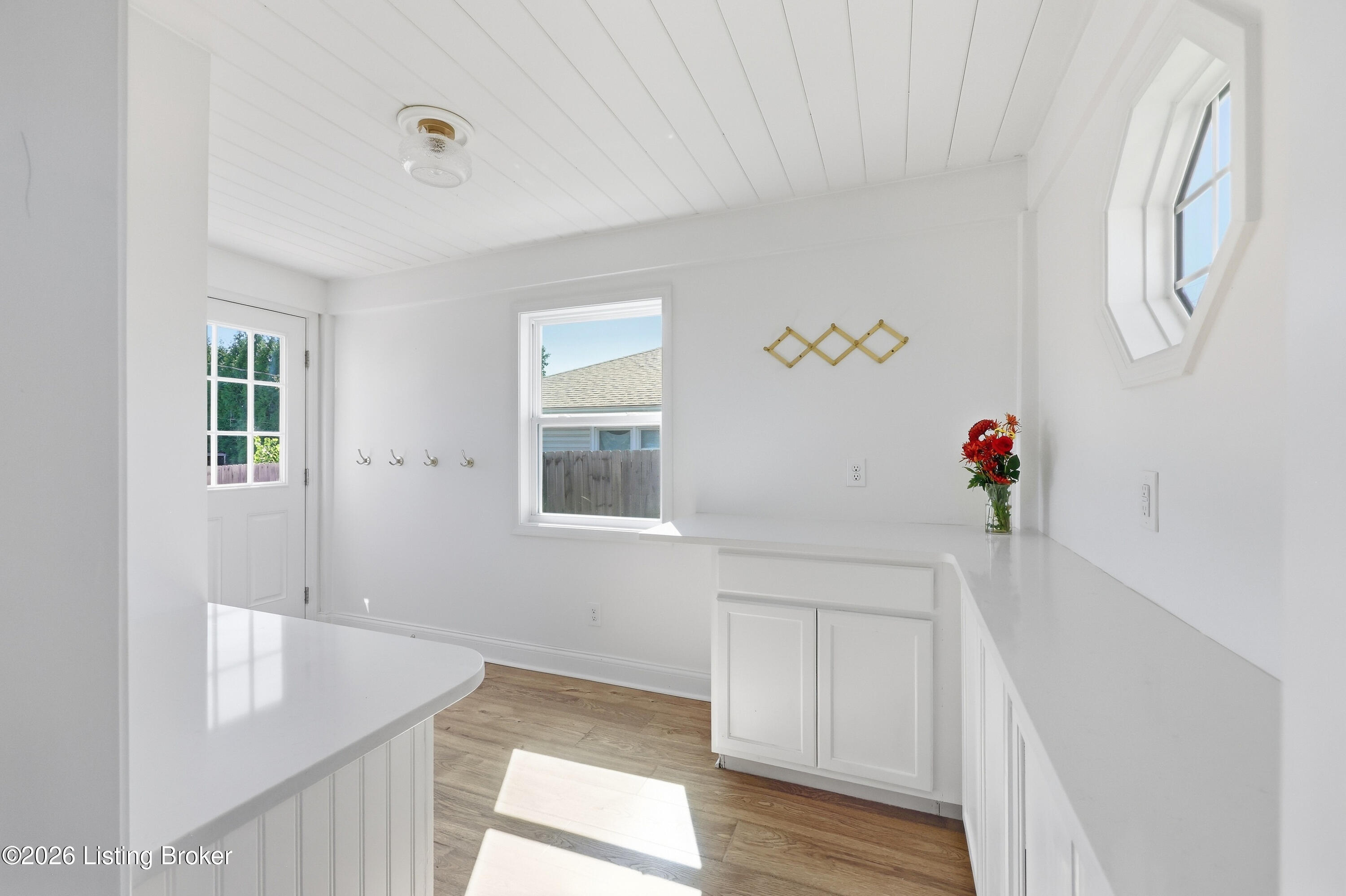 4402 Ky-146 Property Photo 9