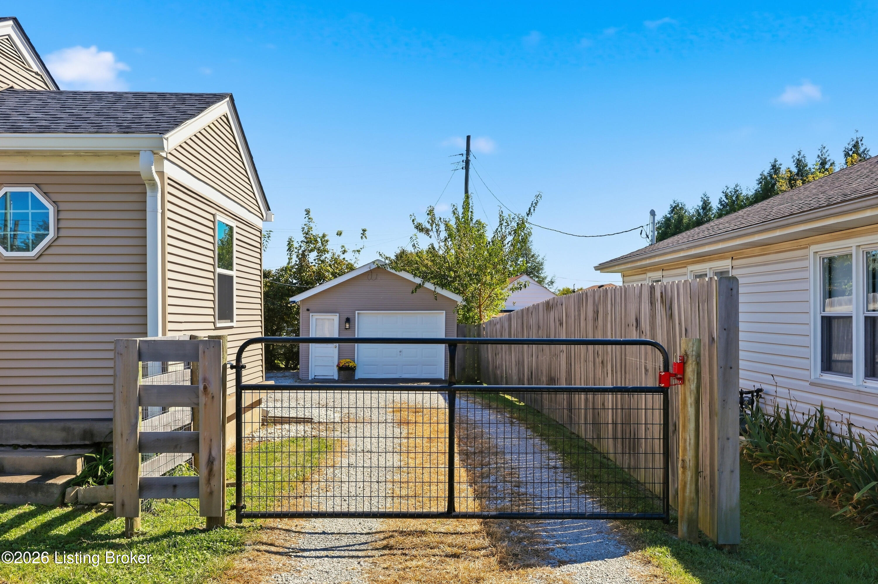 4402 Ky-146 Property Photo 16
