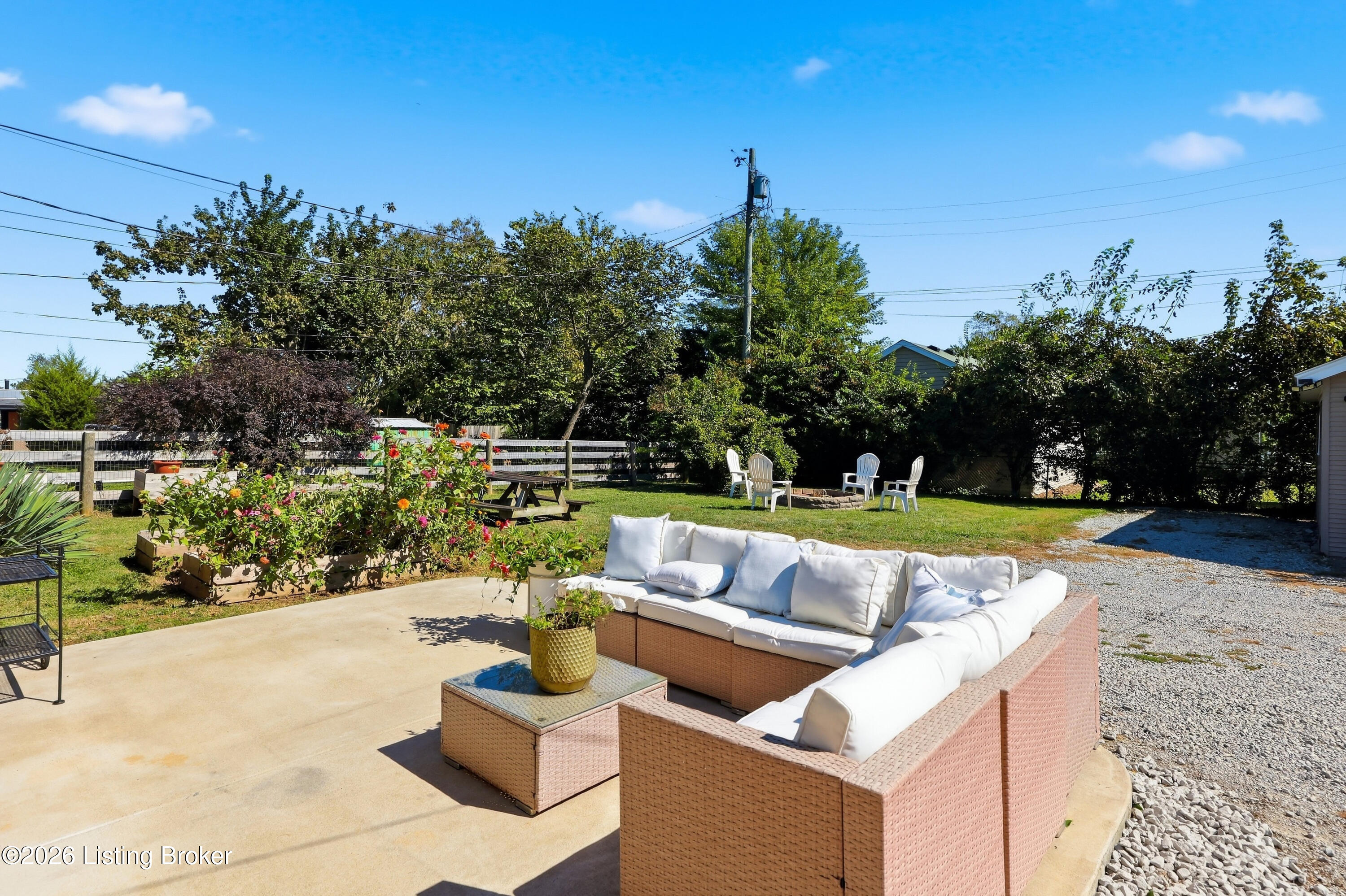 4402 Ky-146 Property Photo 21