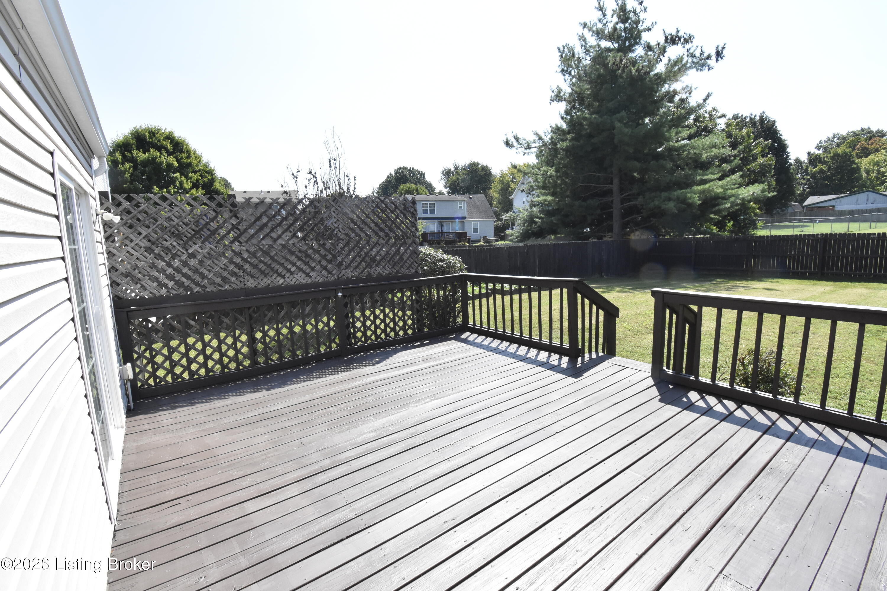 8010 Village Point Dr Property Photo 6