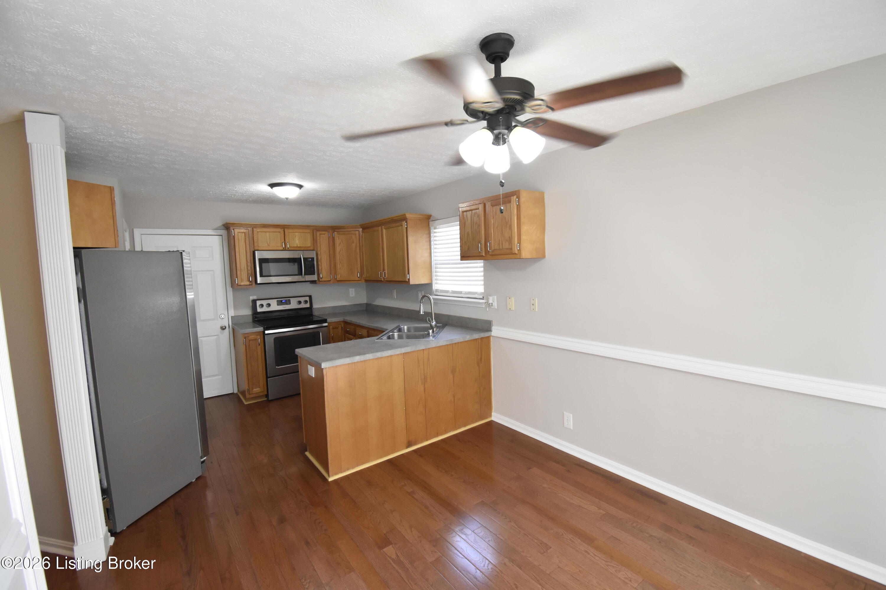 8010 Village Point Dr Property Photo 15