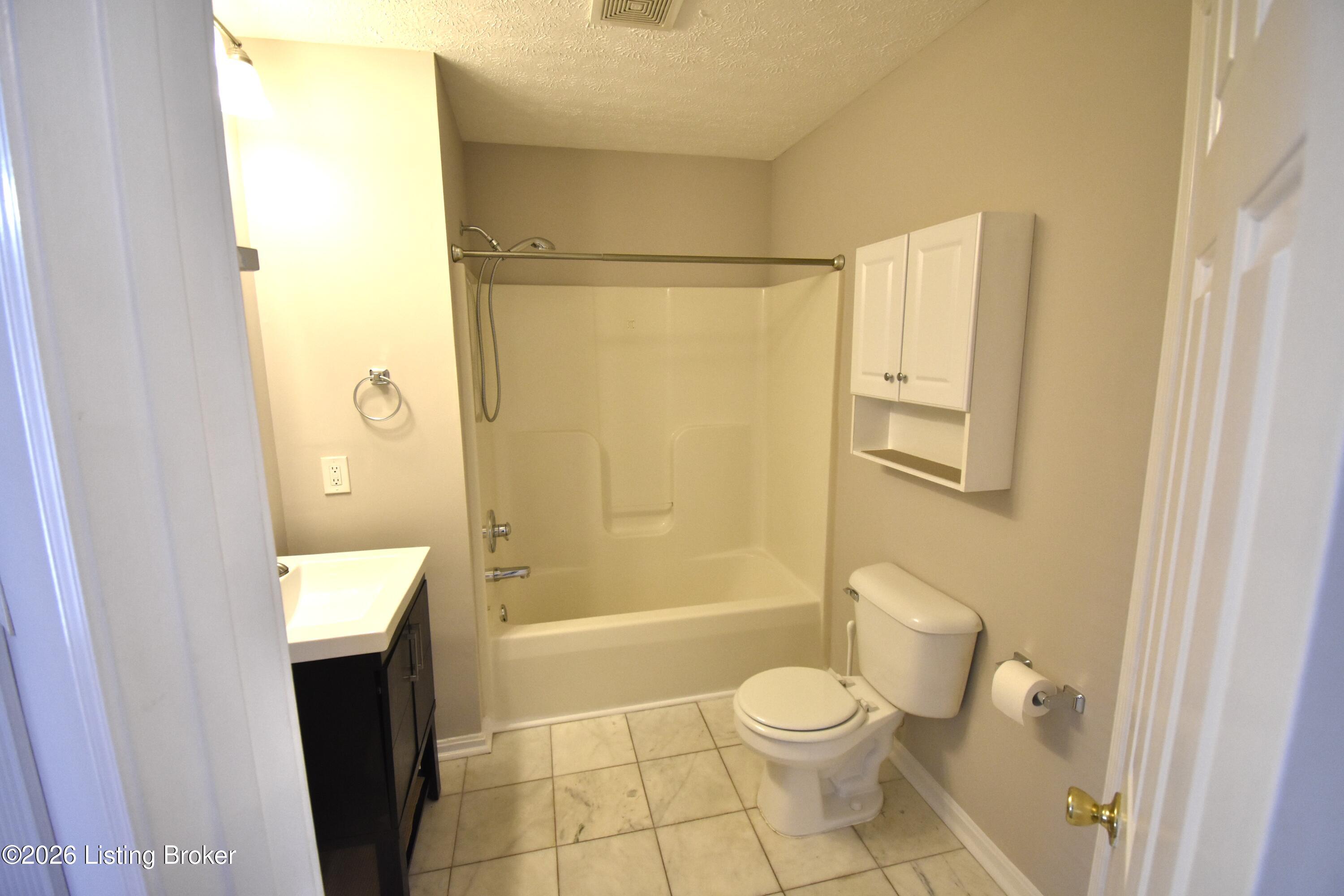 8010 Village Point Dr Property Photo 20