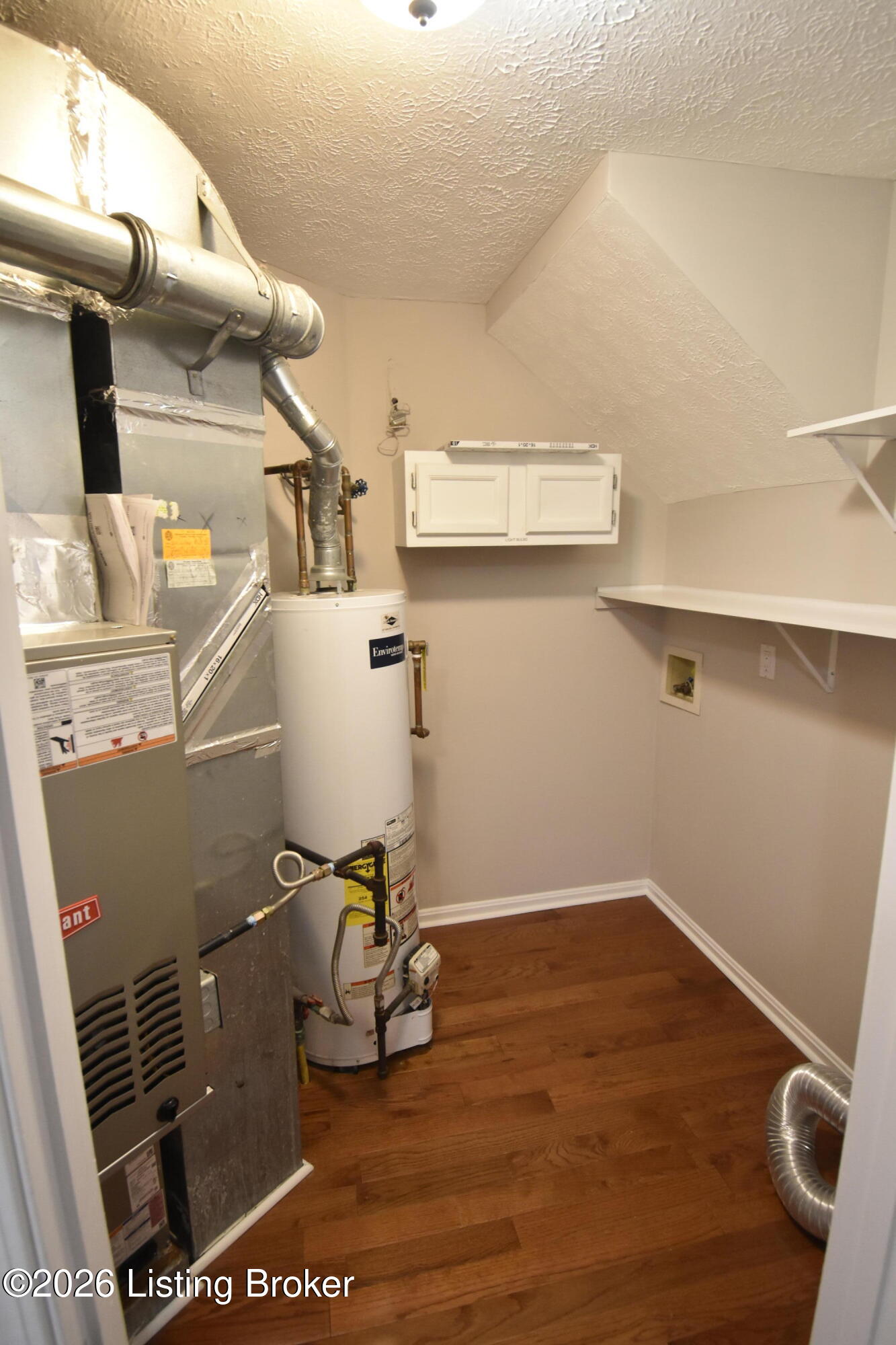 8010 Village Point Dr Property Photo 23