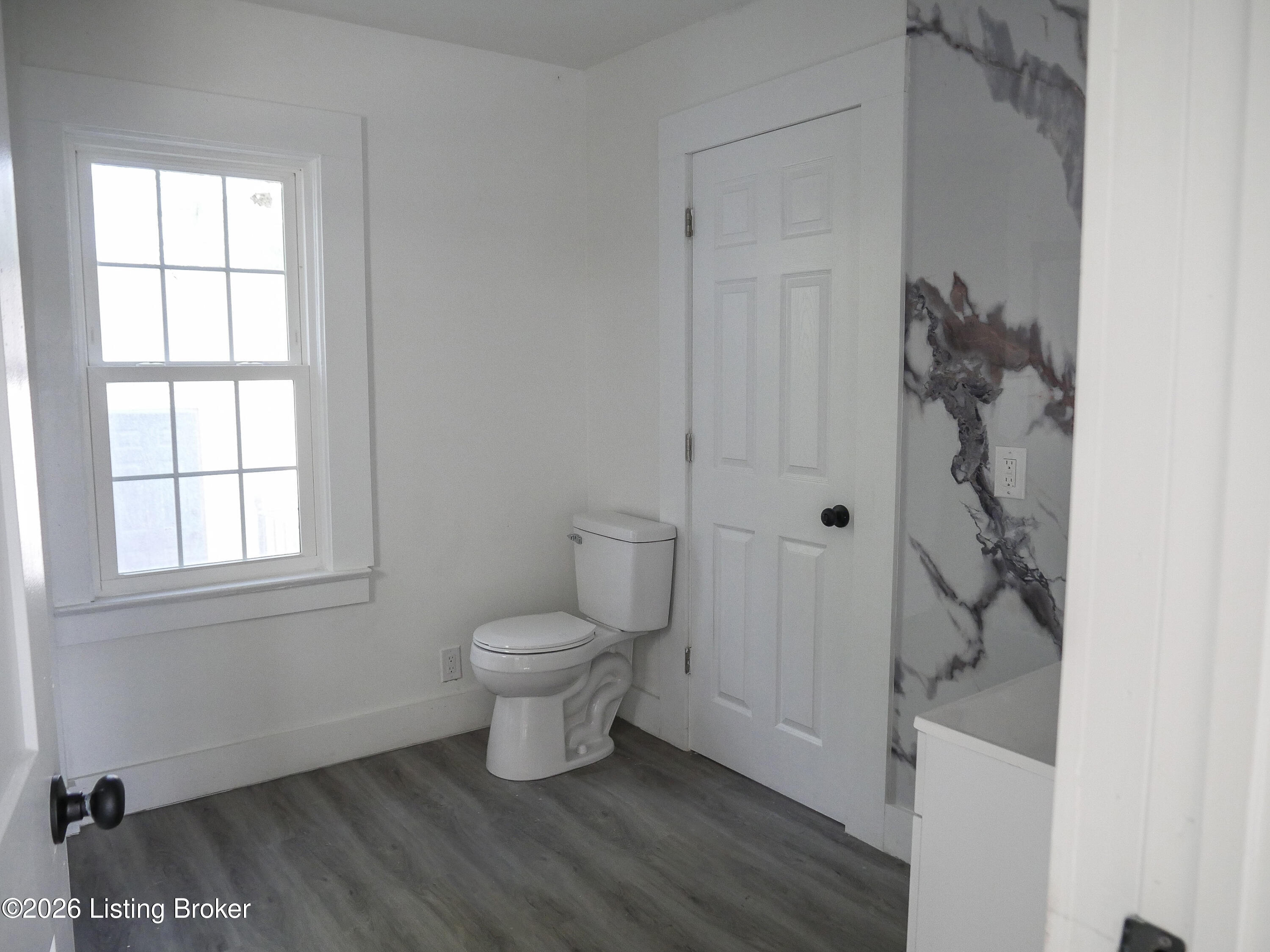 1219 S 43rd St Property Photo 10
