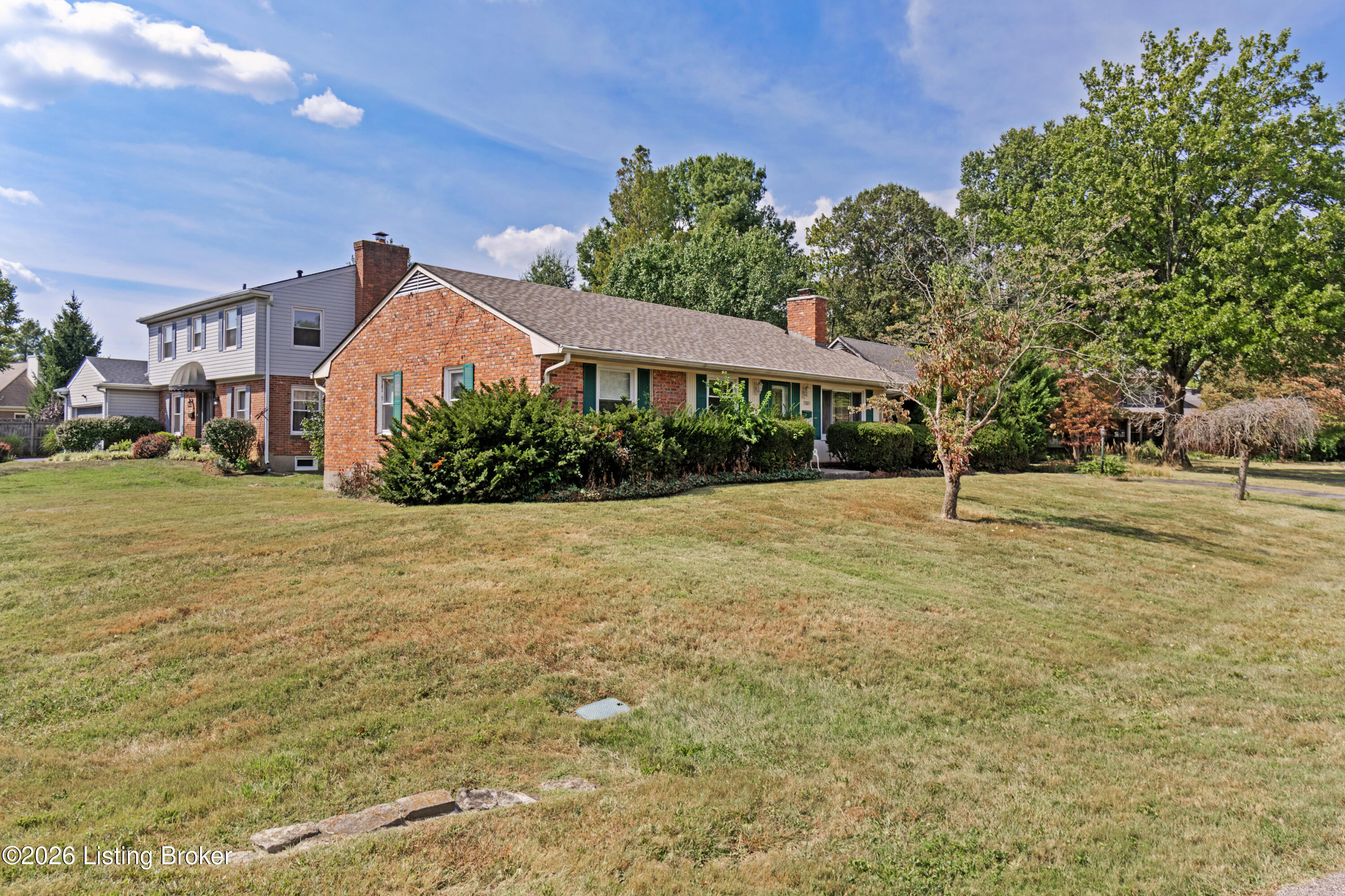 7801 Fairmeadows Ln Property Photo 3