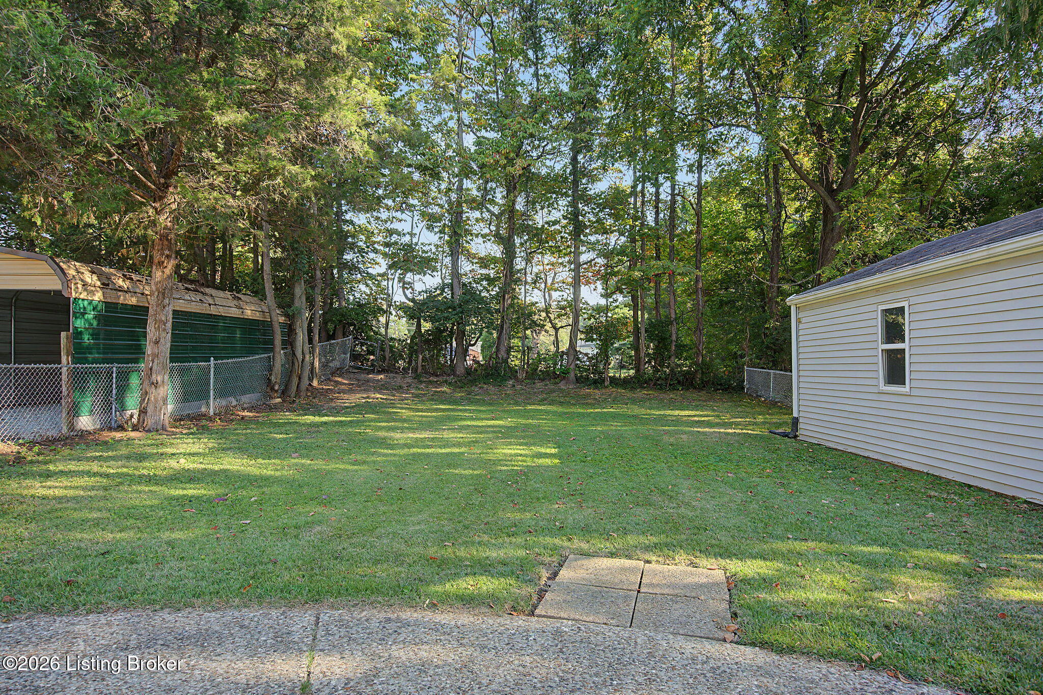 1823 Kingsford Dr Property Photo 4